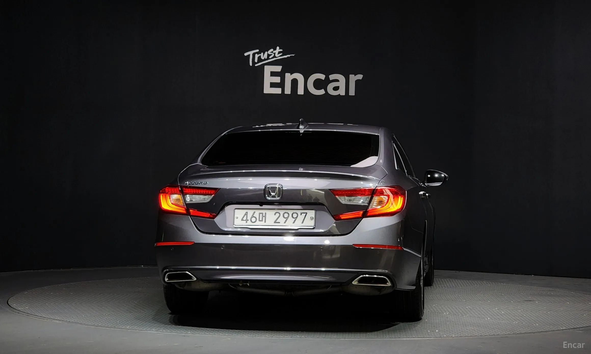 Honda Accord 10th Generation превью 4