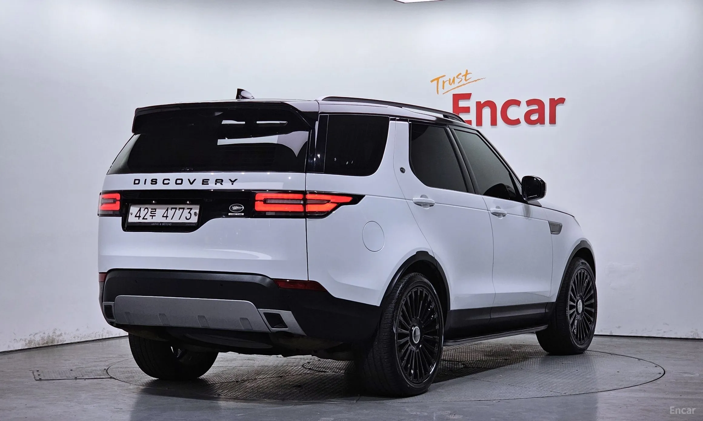 Land Rover Discovery 5 превью 2