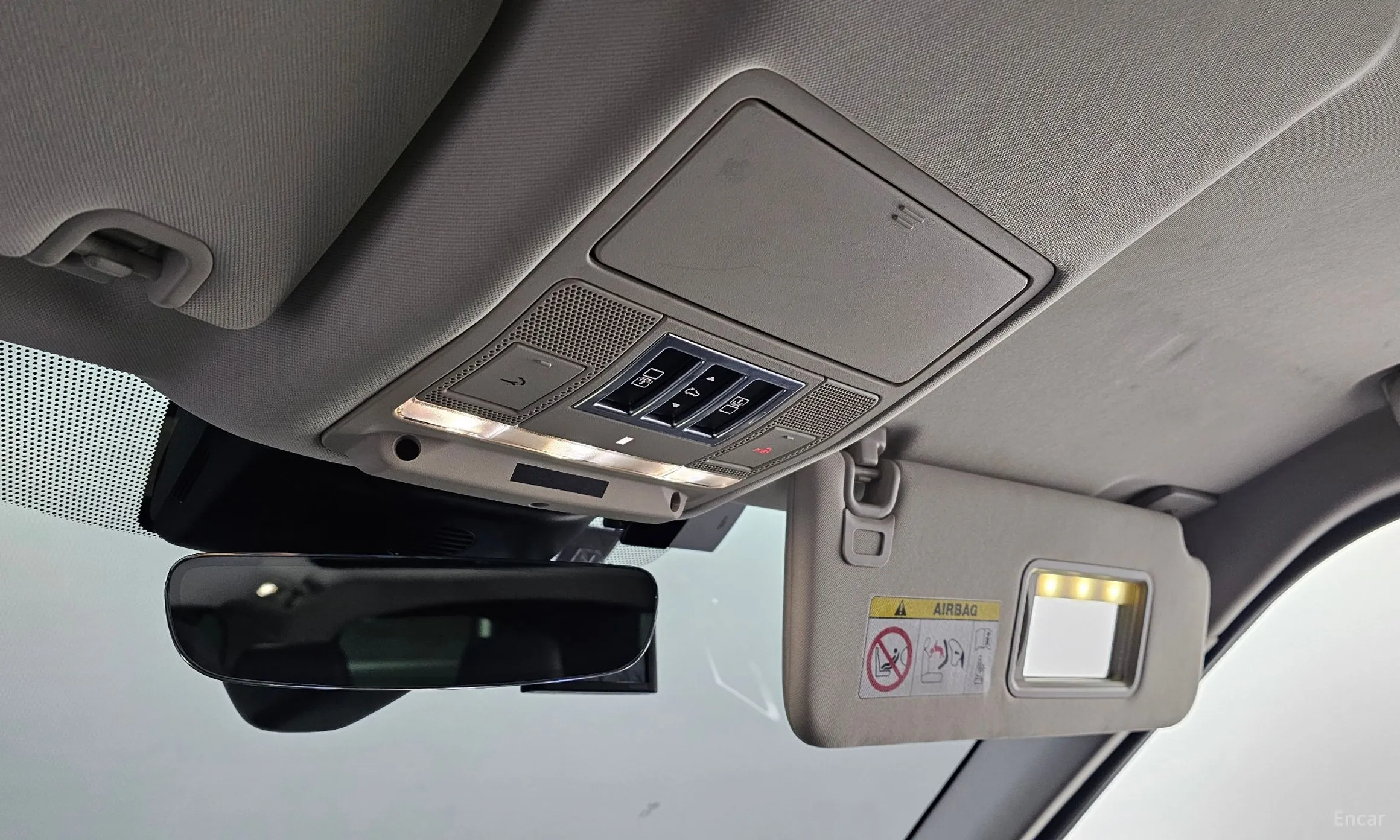 Land Rover Discovery 5 превью 17