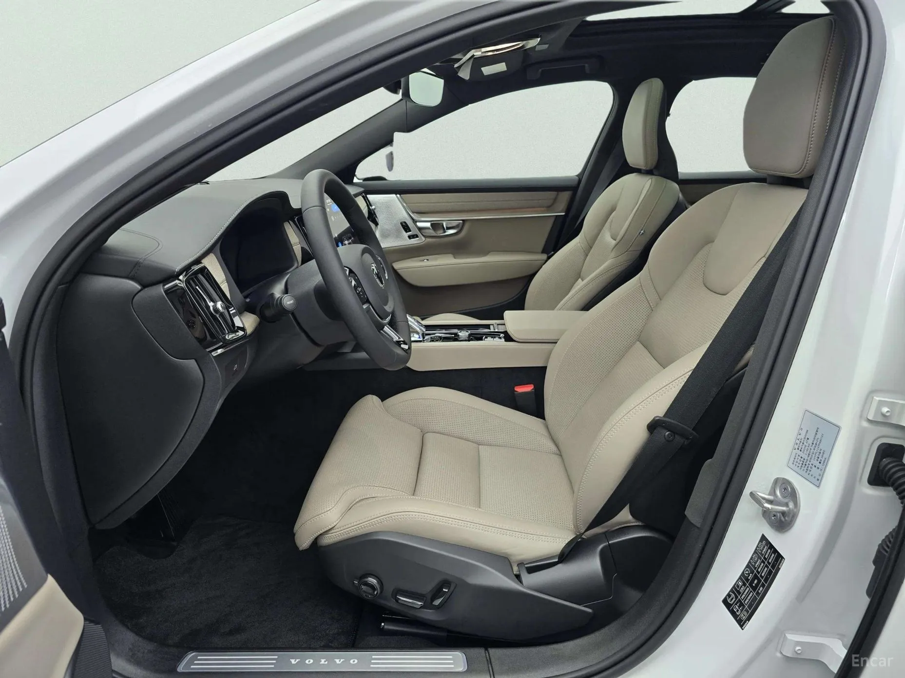 Volvo S90 превью 10
