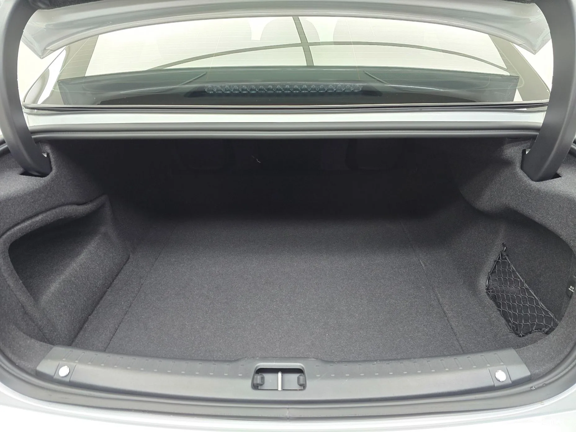 Volvo S90 превью 14