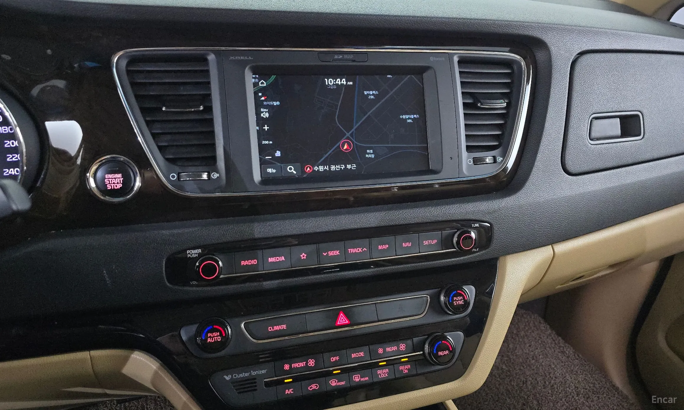Kia Carnival превью 14