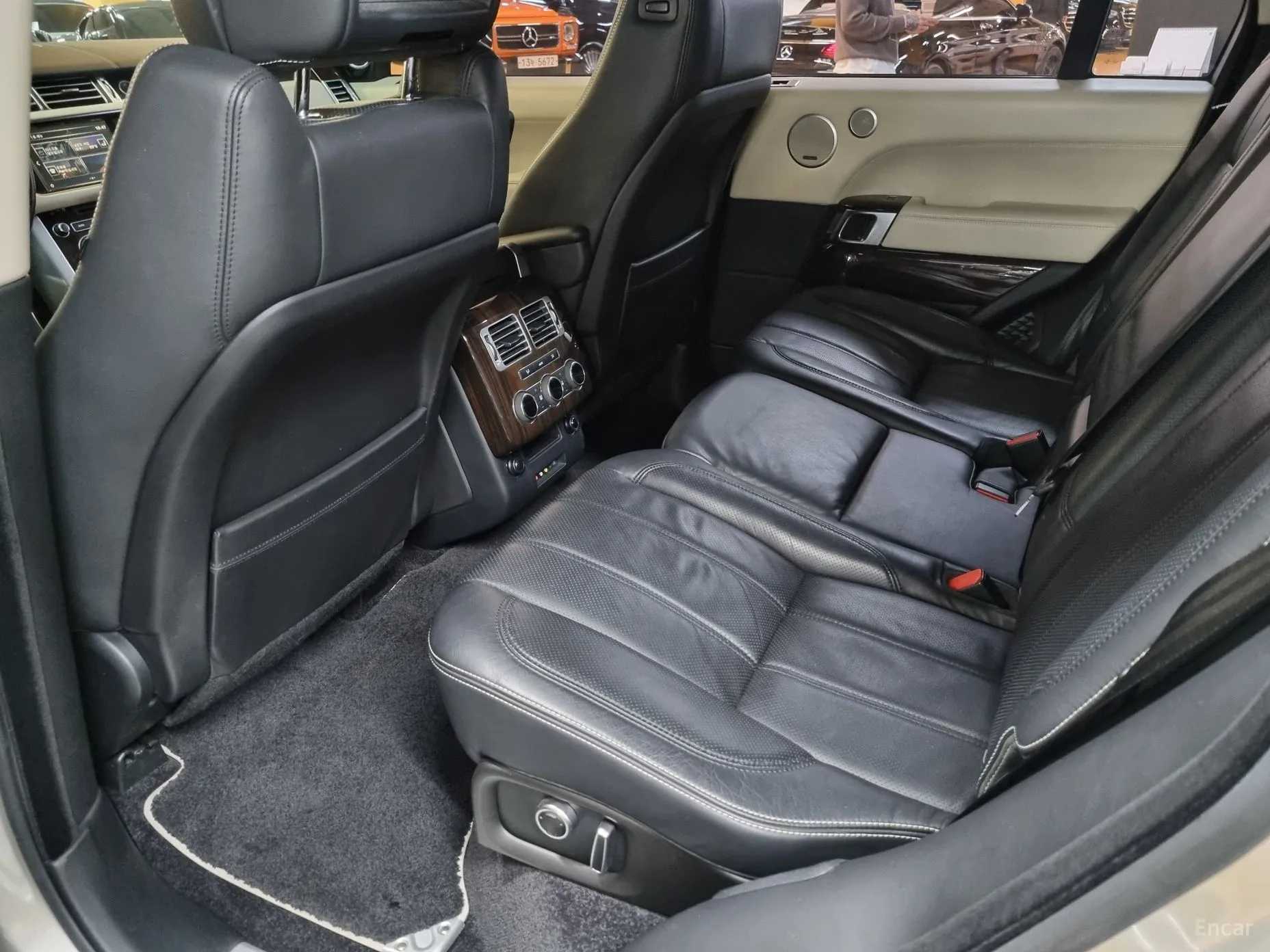 Land Rover Range Rover 4th Generation превью 14