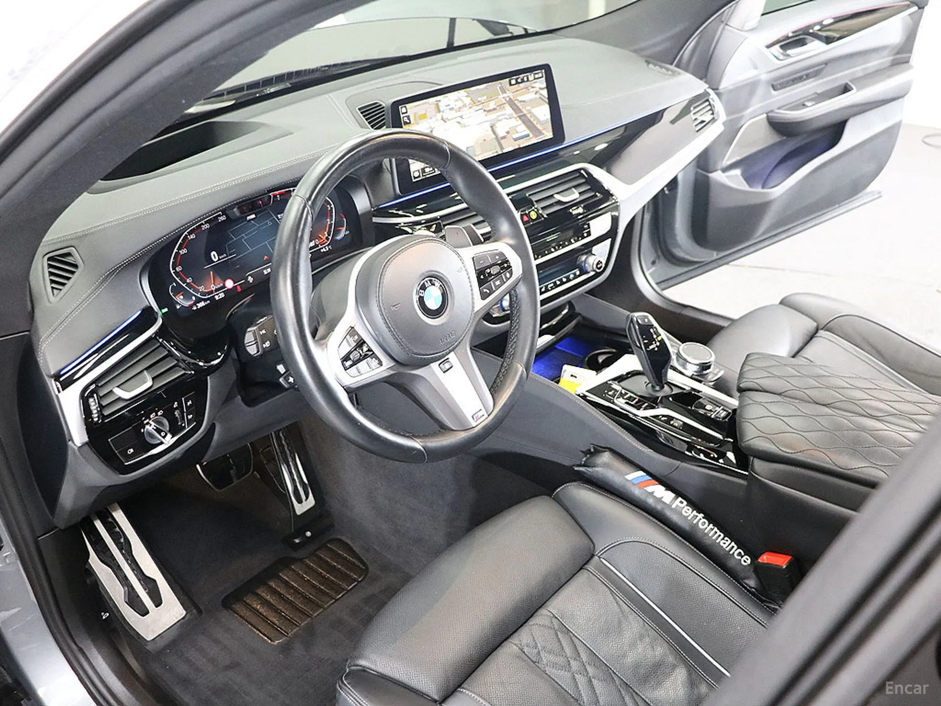 BMW 6-Series GT (G32) превью 16