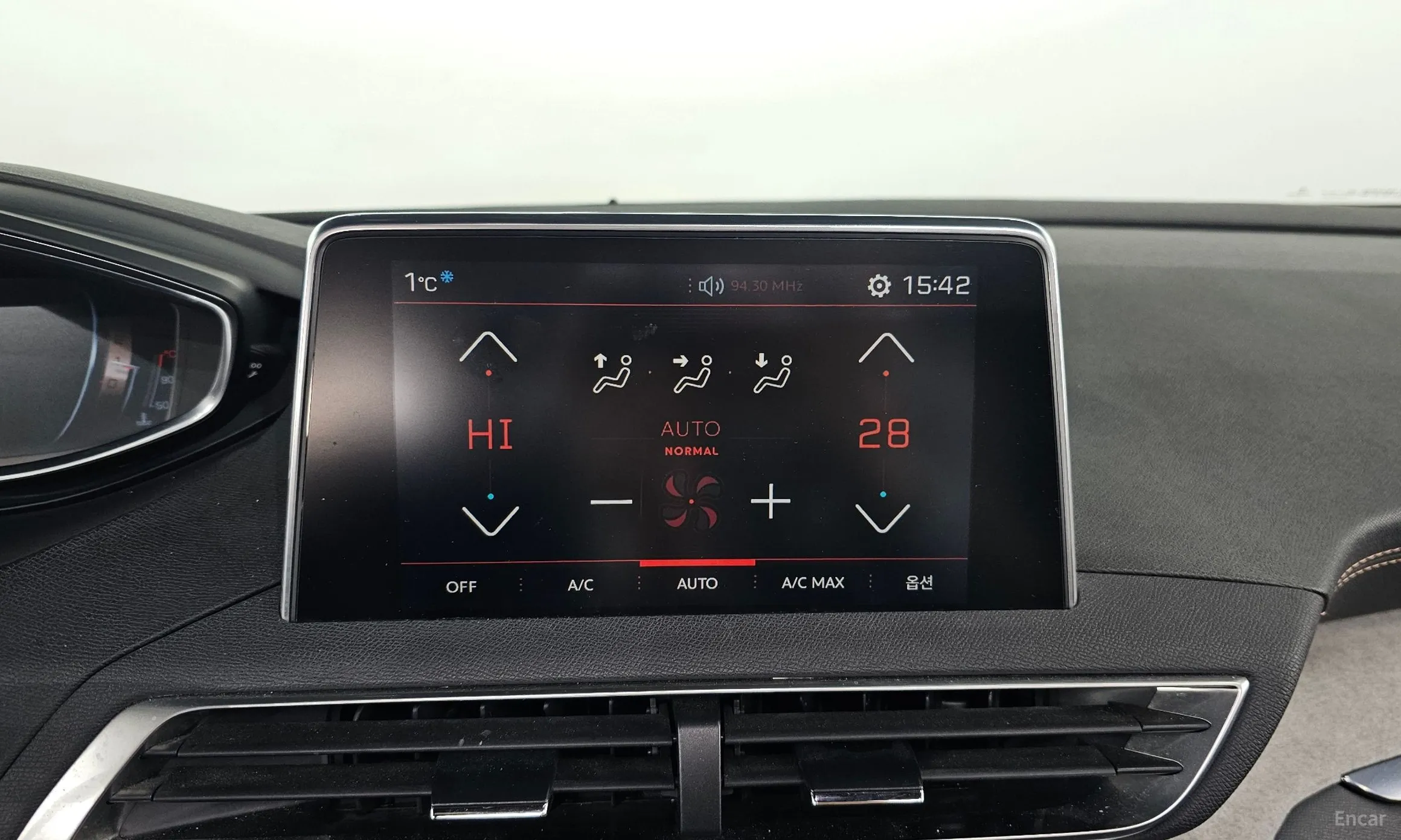 Peugeot 5008 2nd generation превью 15