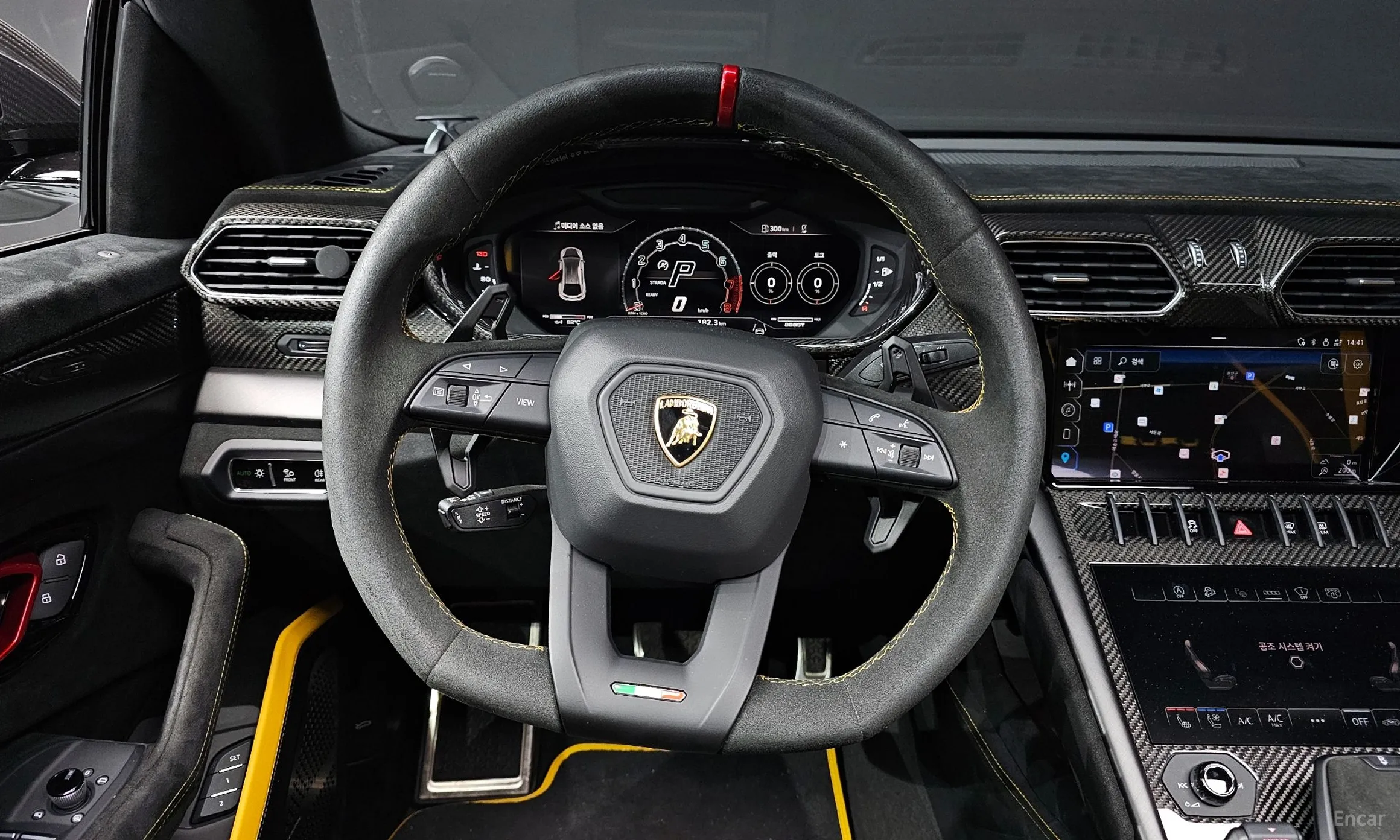Lamborghini Urus превью 13