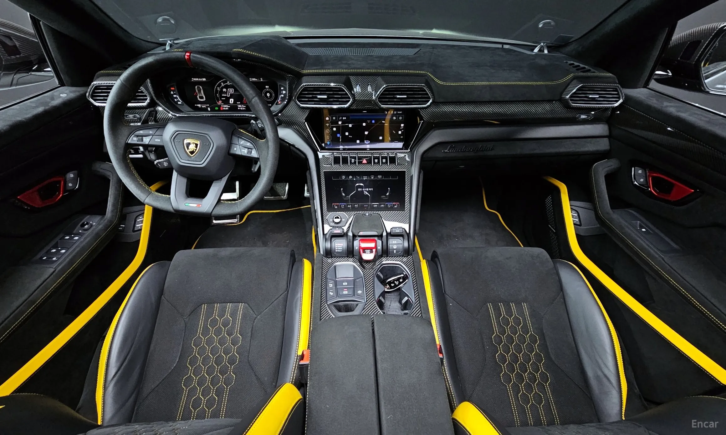 Lamborghini Urus превью 7
