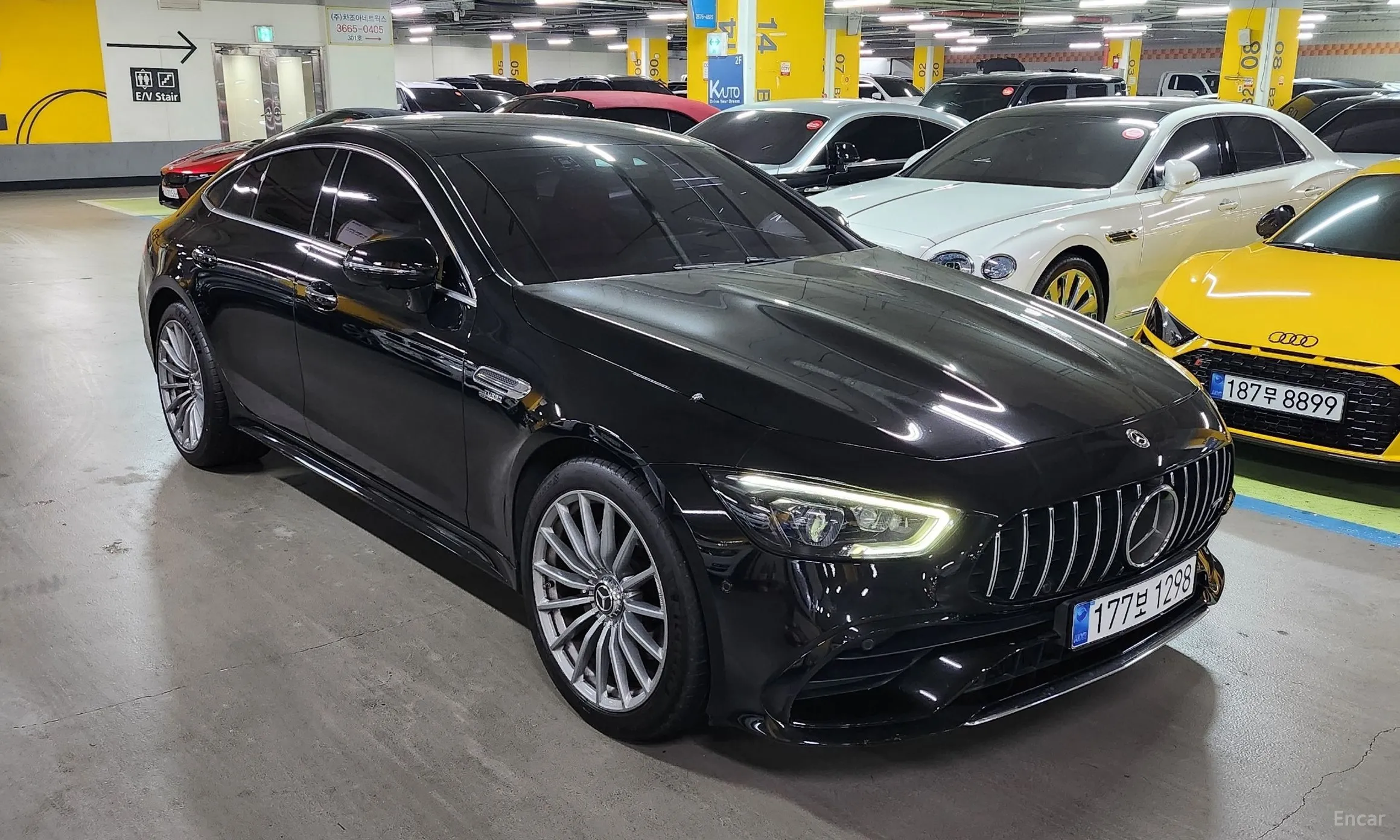 Mercedes Benz AMG GT превью 3