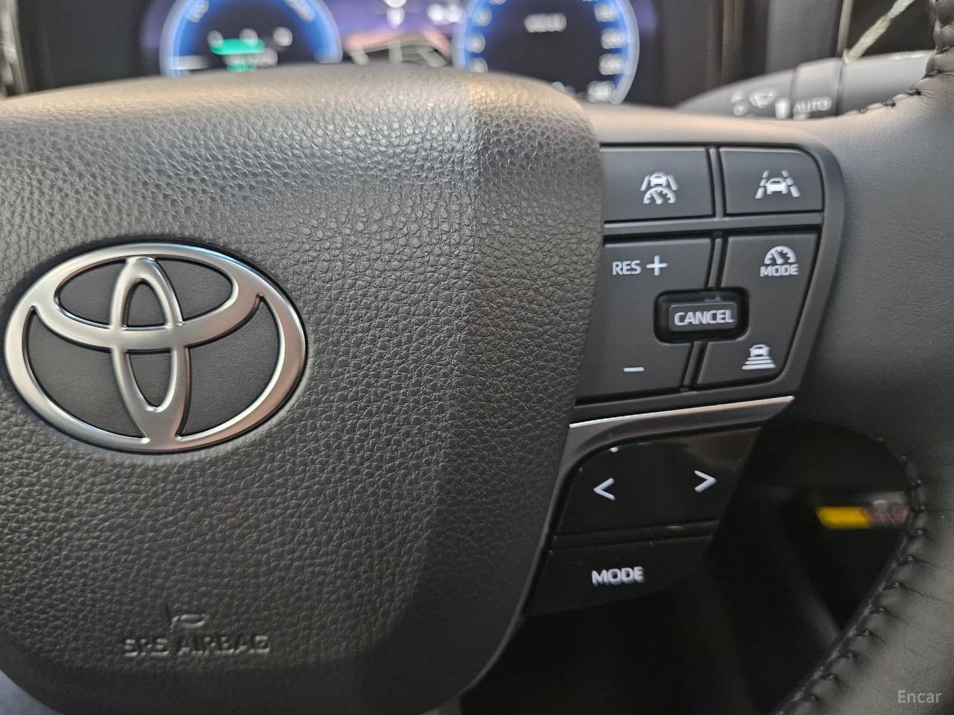 Toyota Camry (XV80) превью 13