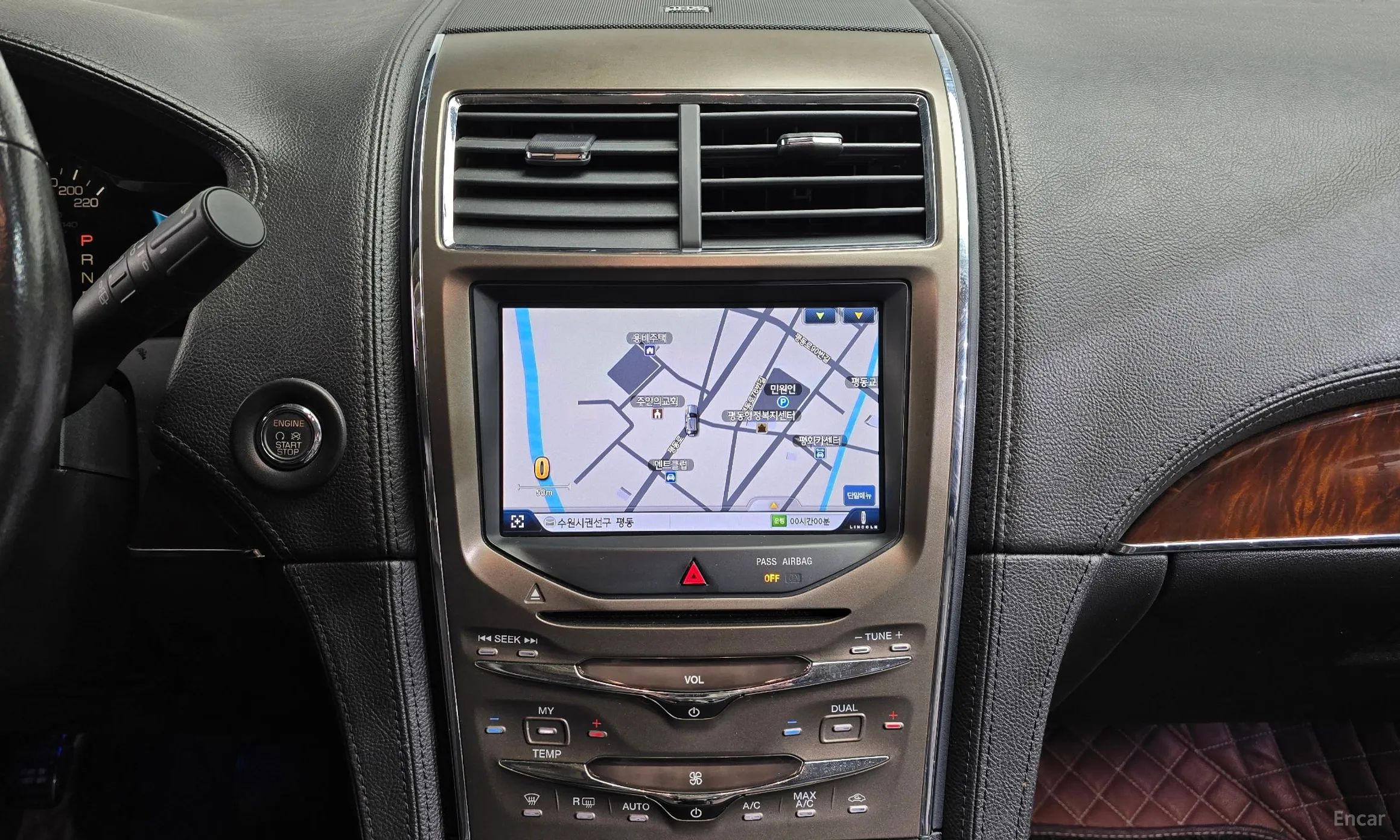 Lincoln New MKX превью 14