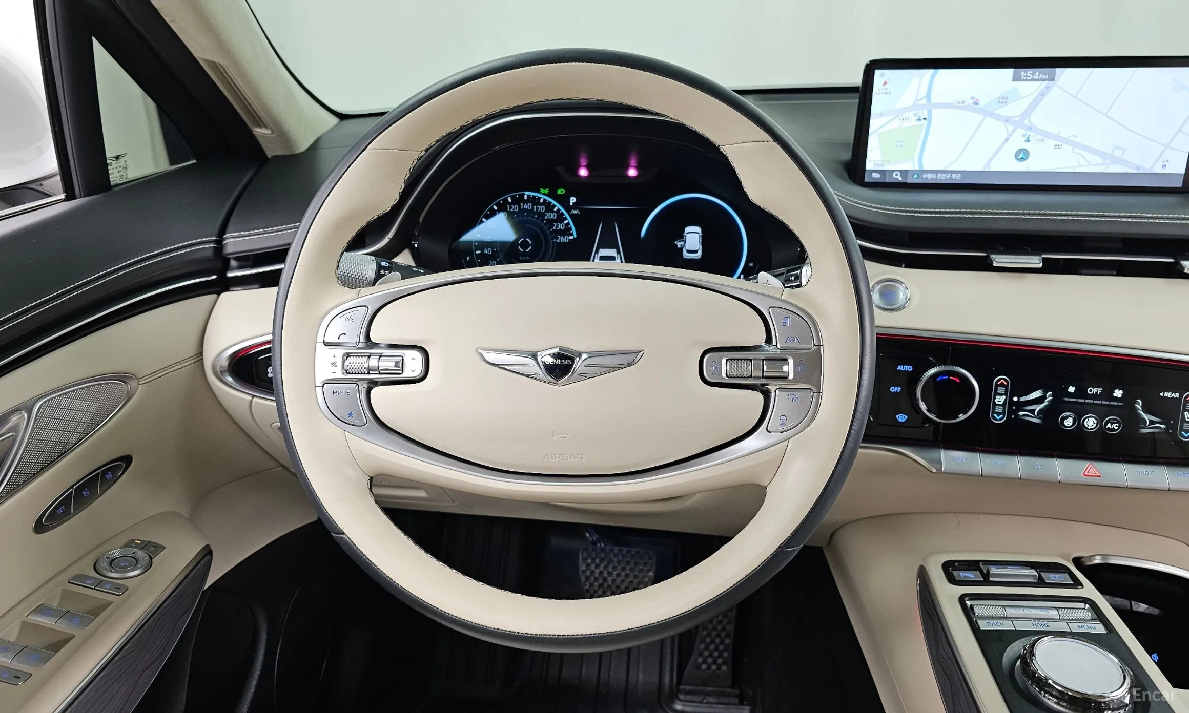 Genesis GV70 превью 13