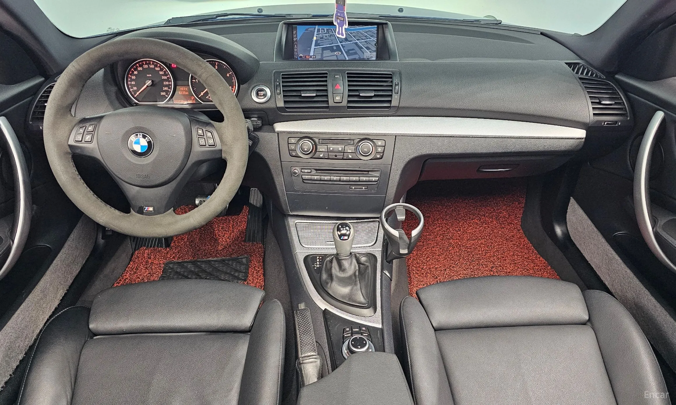 BMW 1 Series (E82) превью 7