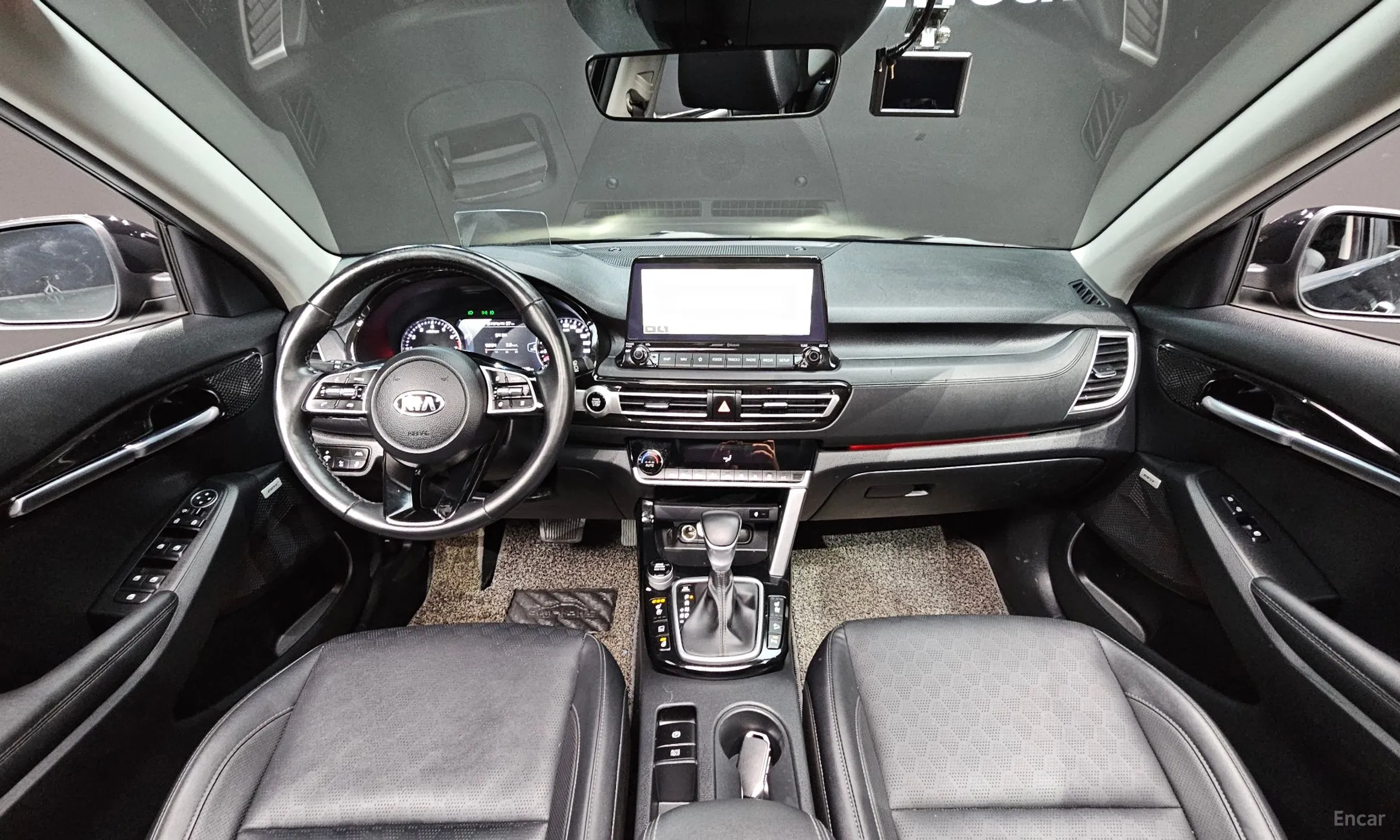 Kia Seltos превью 7