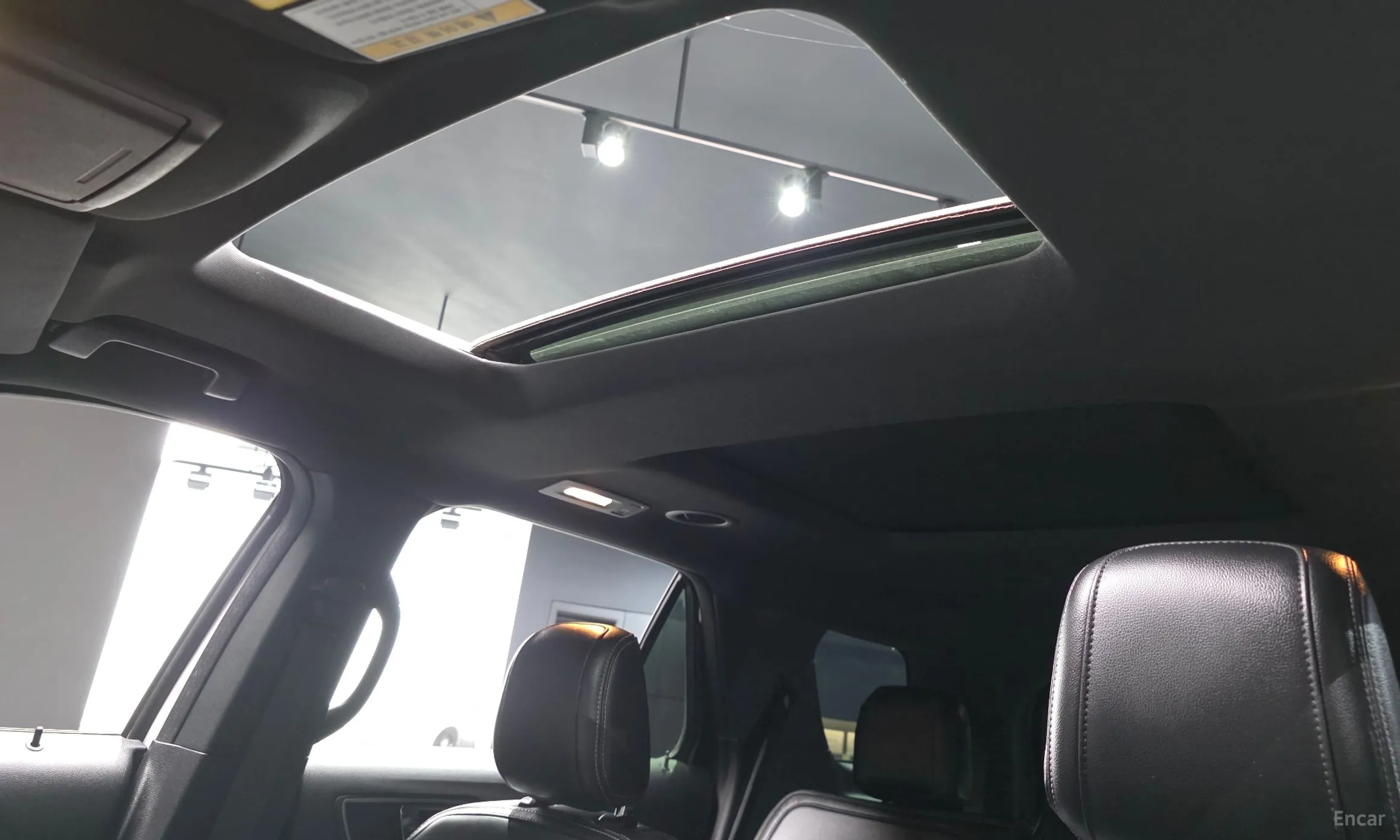 Ford Explorer превью 19