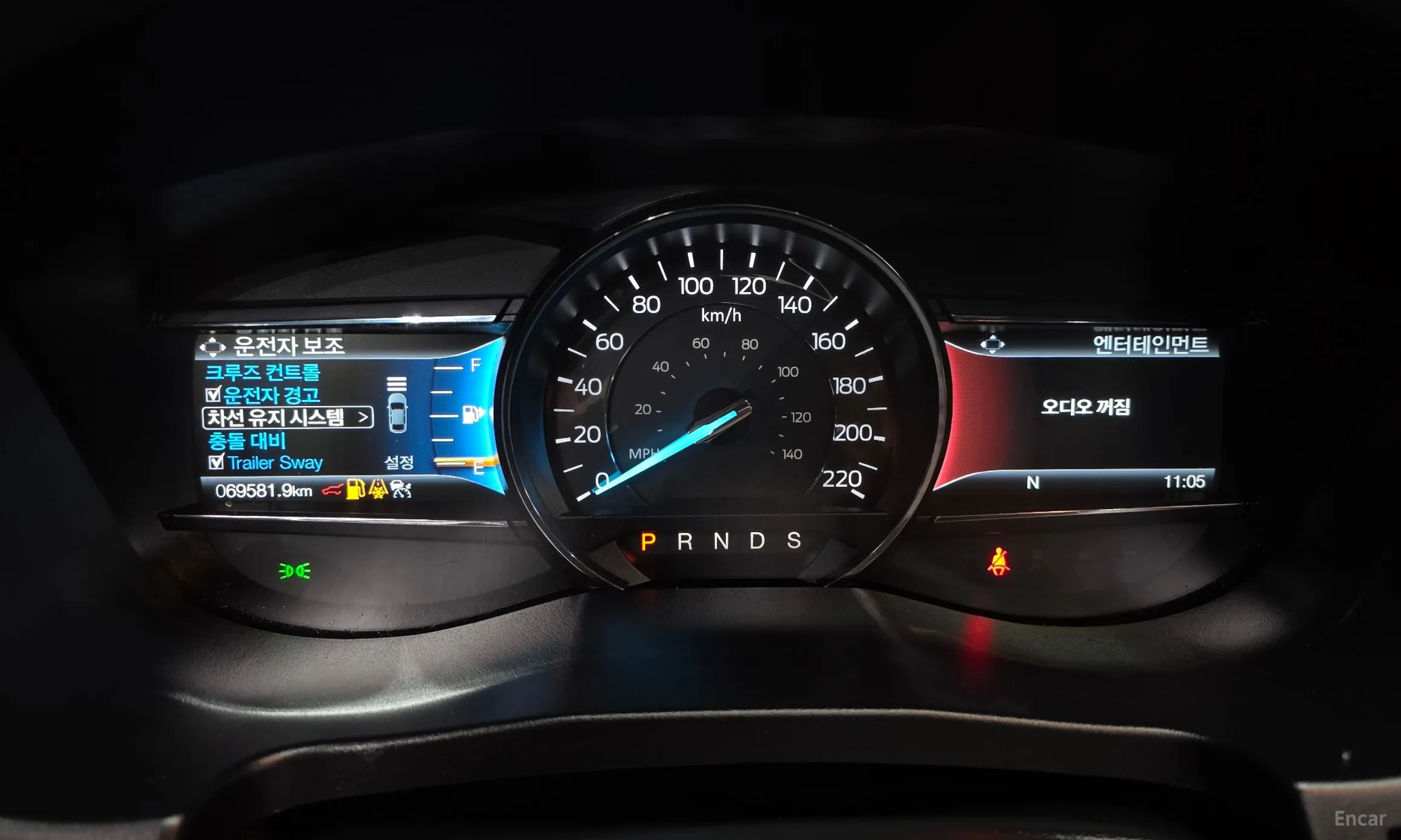 Ford Explorer превью 8