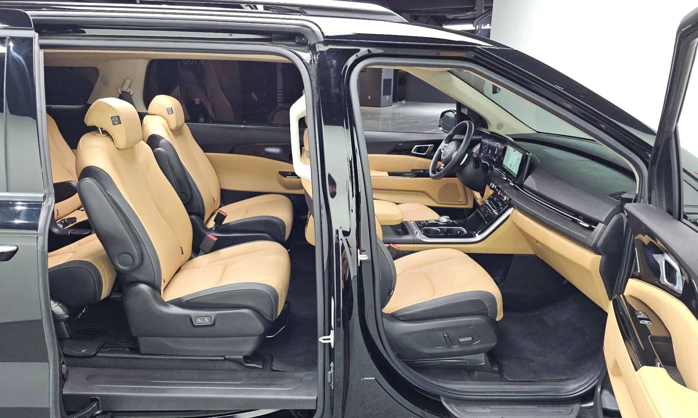 Kia Carnival Gen 4 превью 12