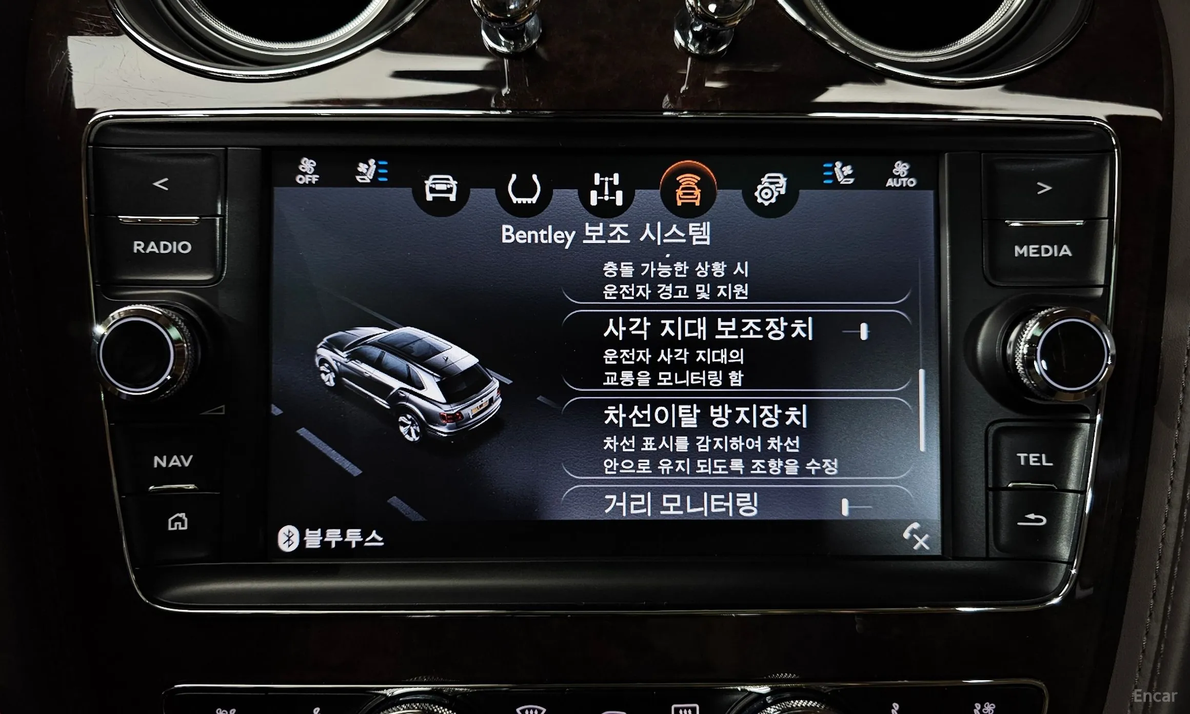 Bentley Bentayga превью 16