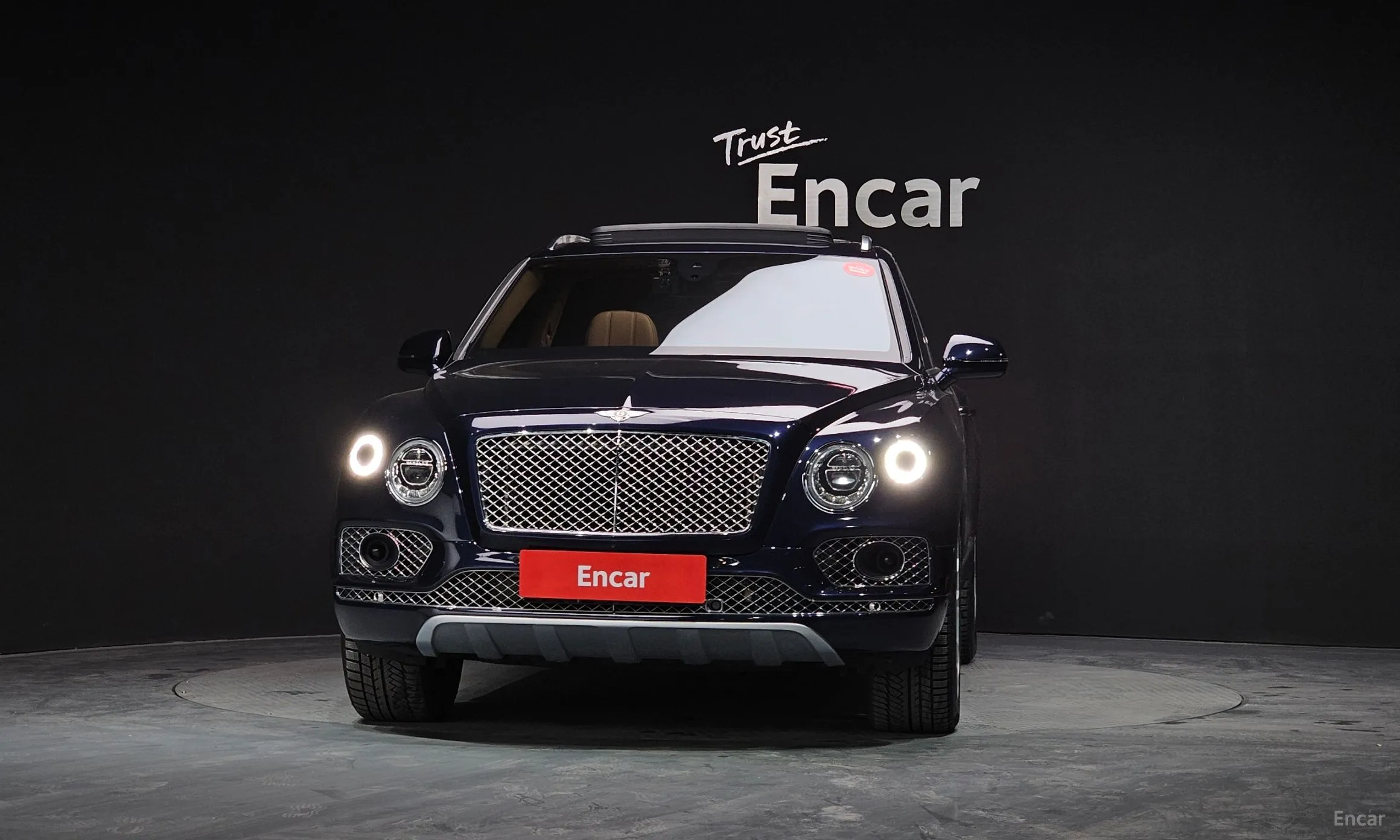 Bentley Bentayga превью 3
