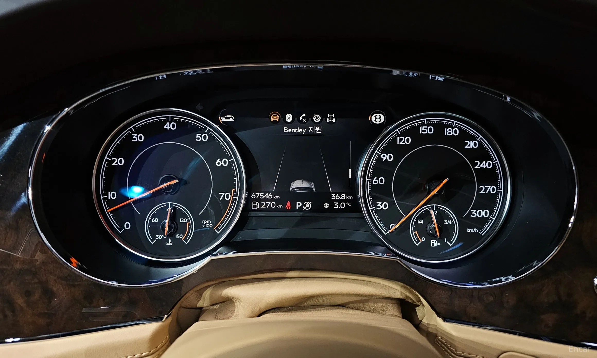 Bentley Bentayga превью 8