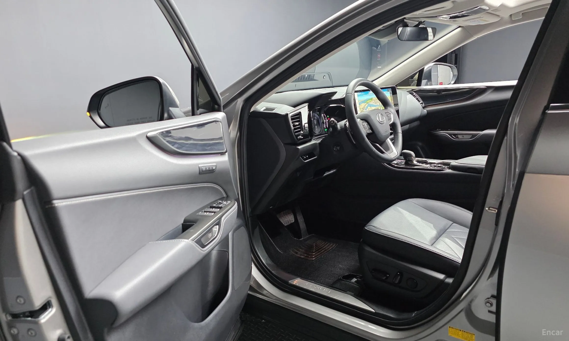 Lexus NX450h + 2nd Gen превью 10