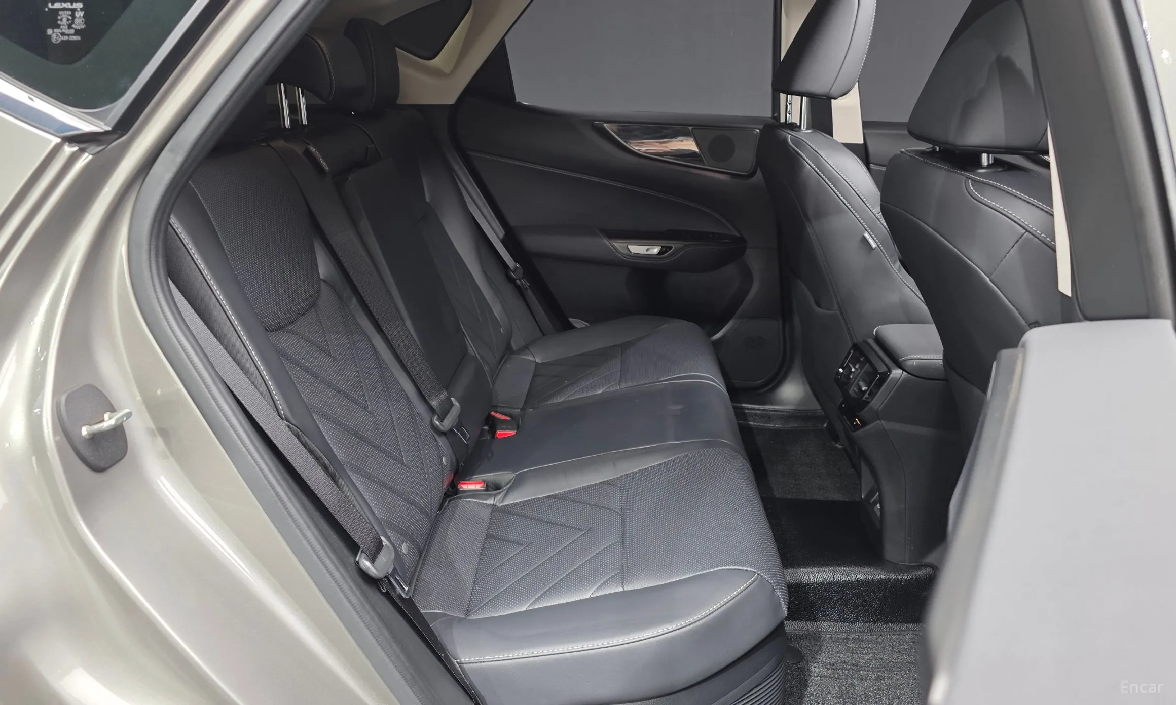 Lexus NX450h + 2nd Gen превью 12
