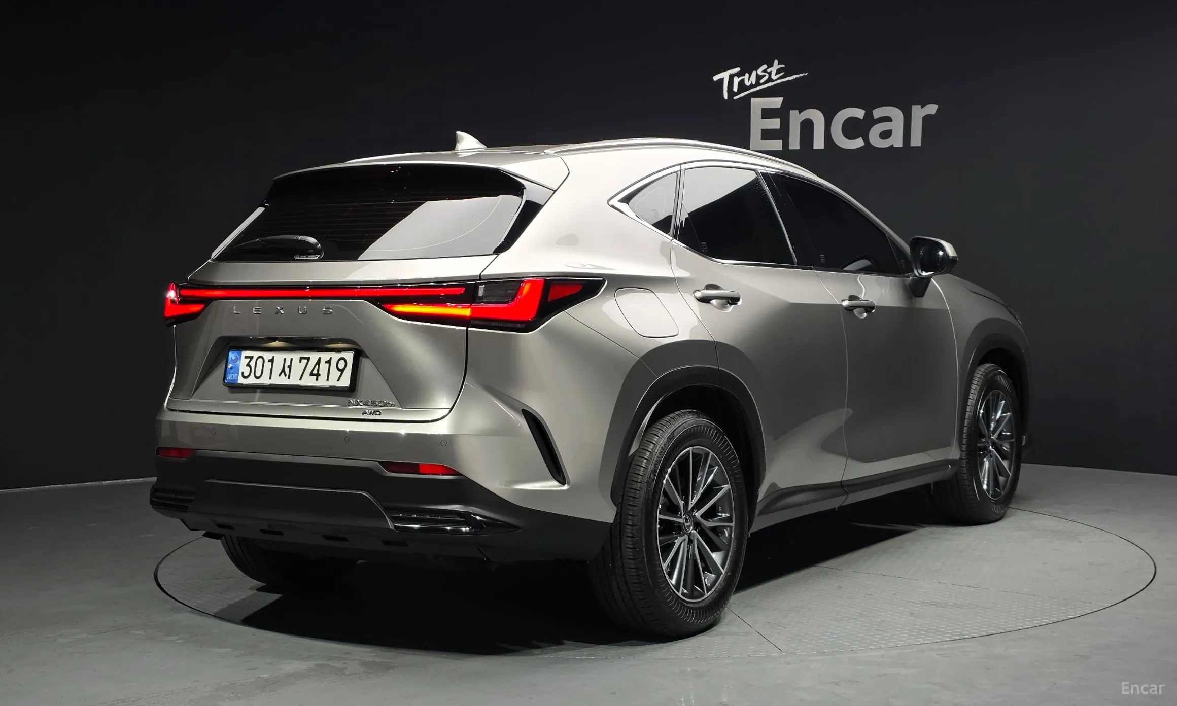 Lexus NX450h + 2nd Gen