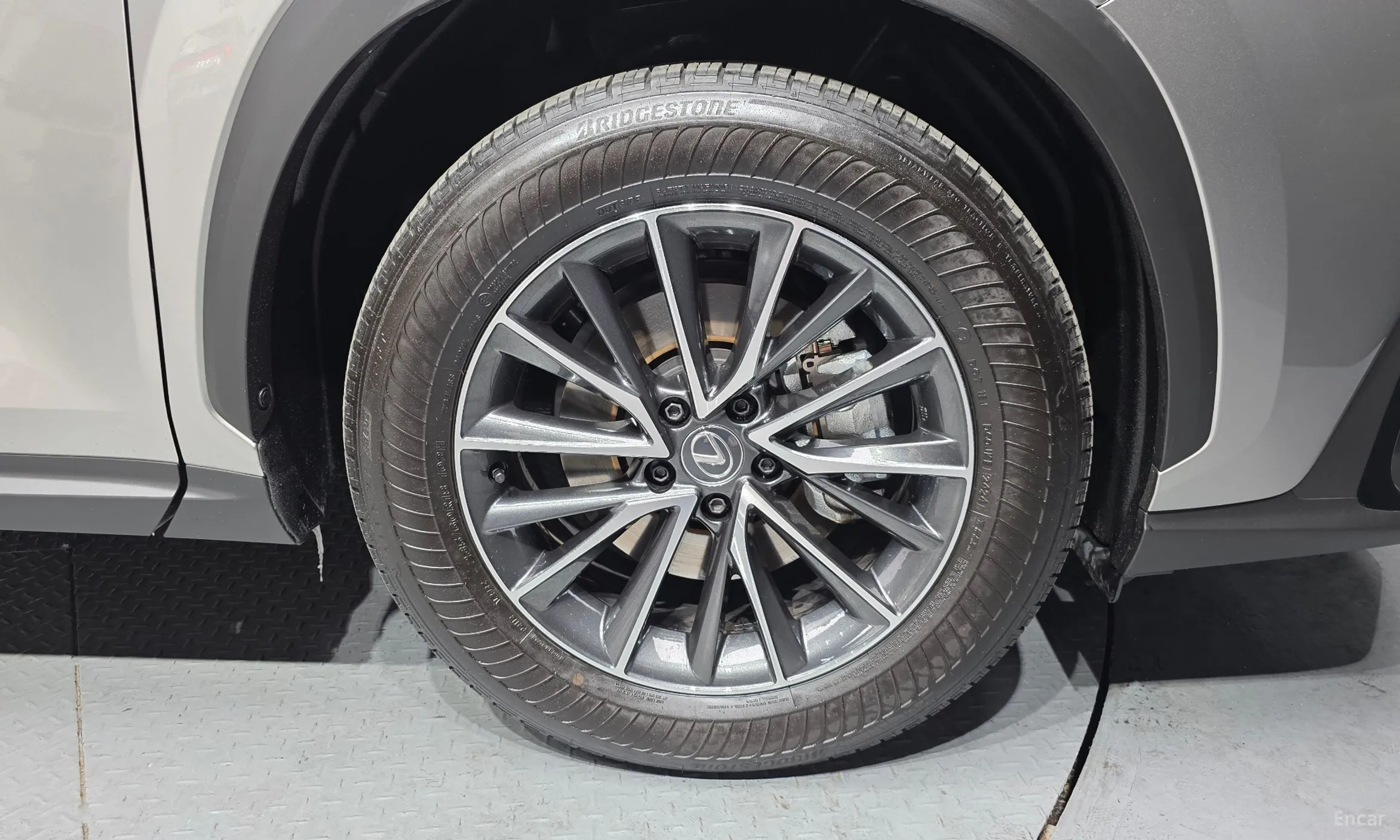 Lexus NX450h + 2nd Gen превью 5