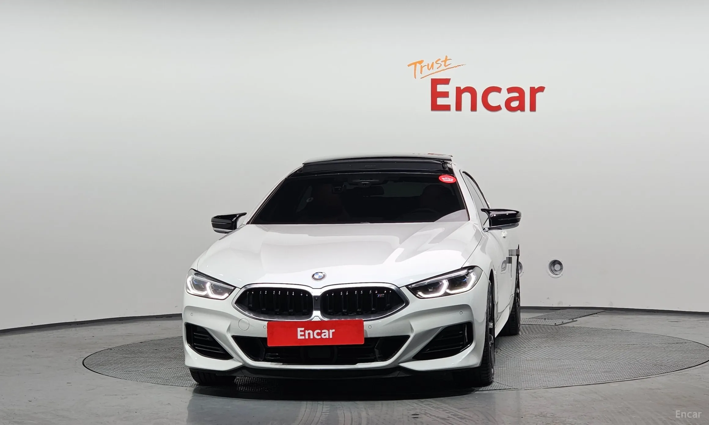 BMW 8-series (G15) превью 3