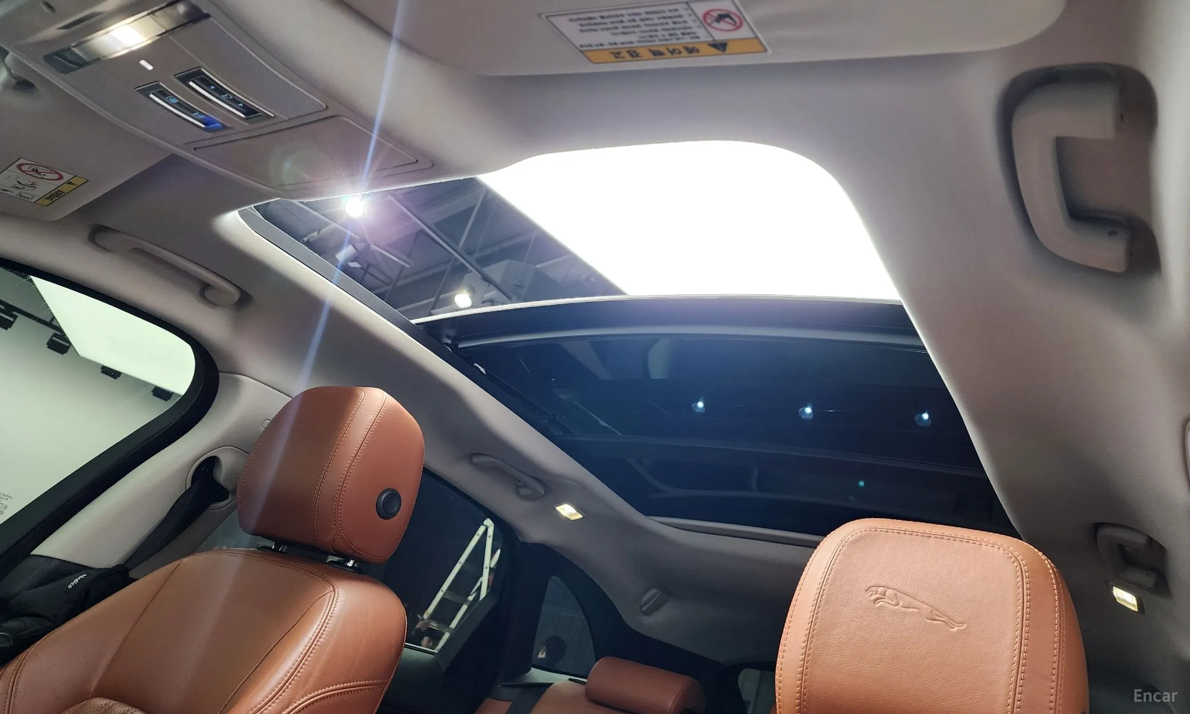 Jaguar F-PACE превью 18