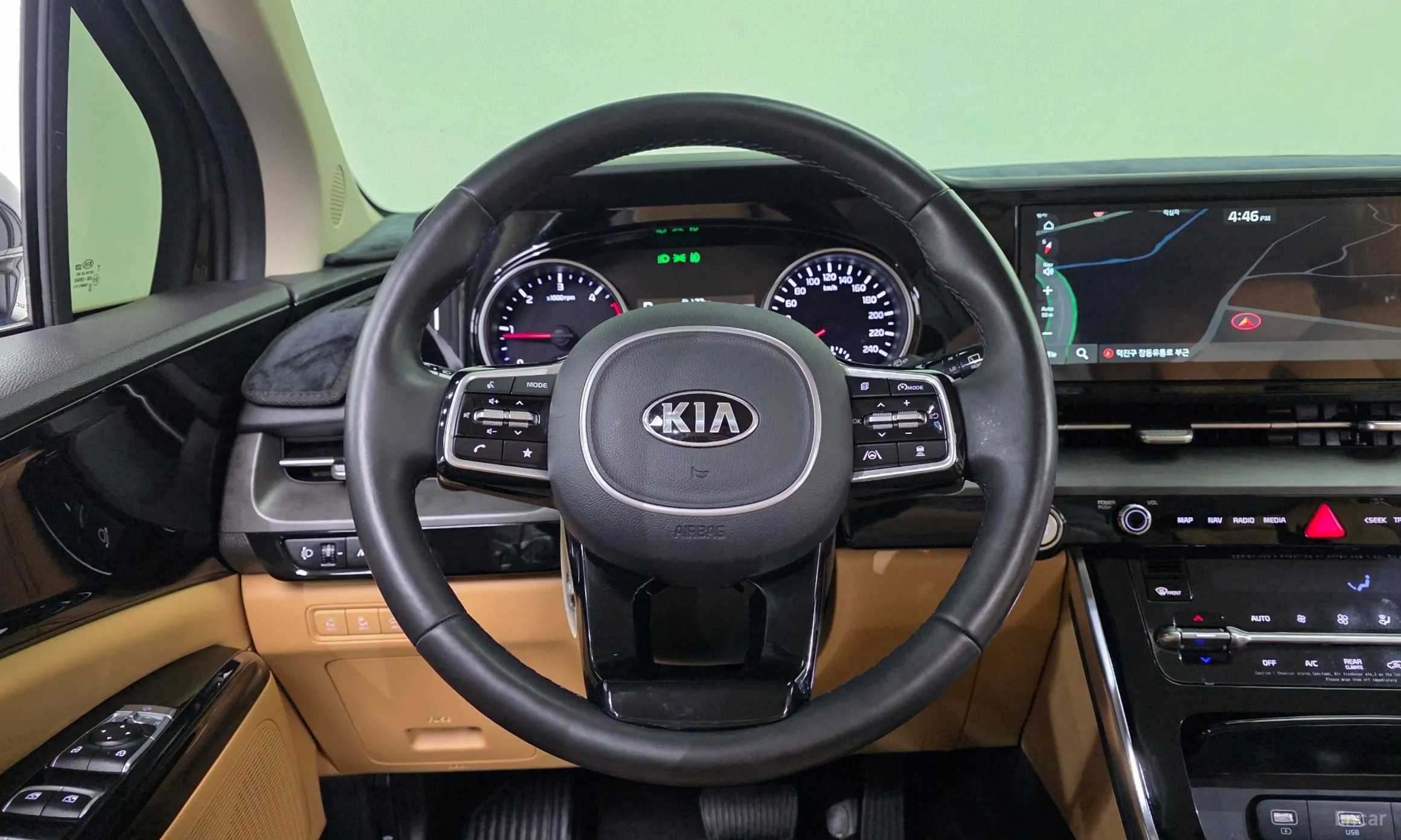 Kia Carnival Gen 4 превью 14