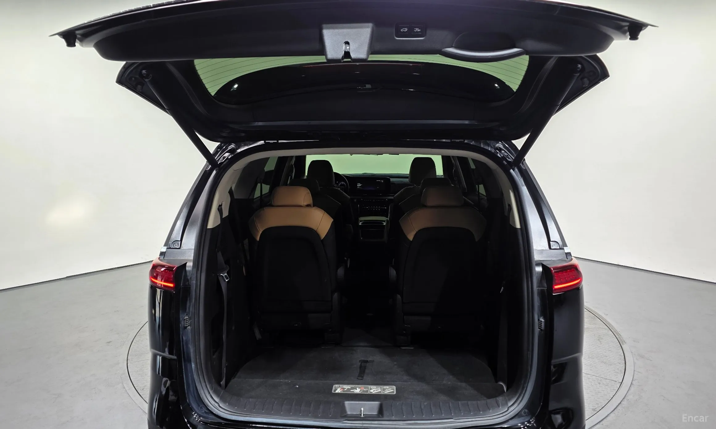 Kia Carnival Gen 4 превью 20