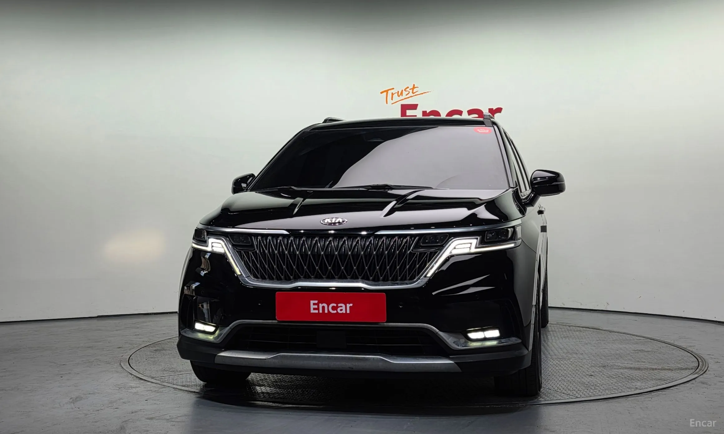 Kia Carnival Gen 4 превью 3