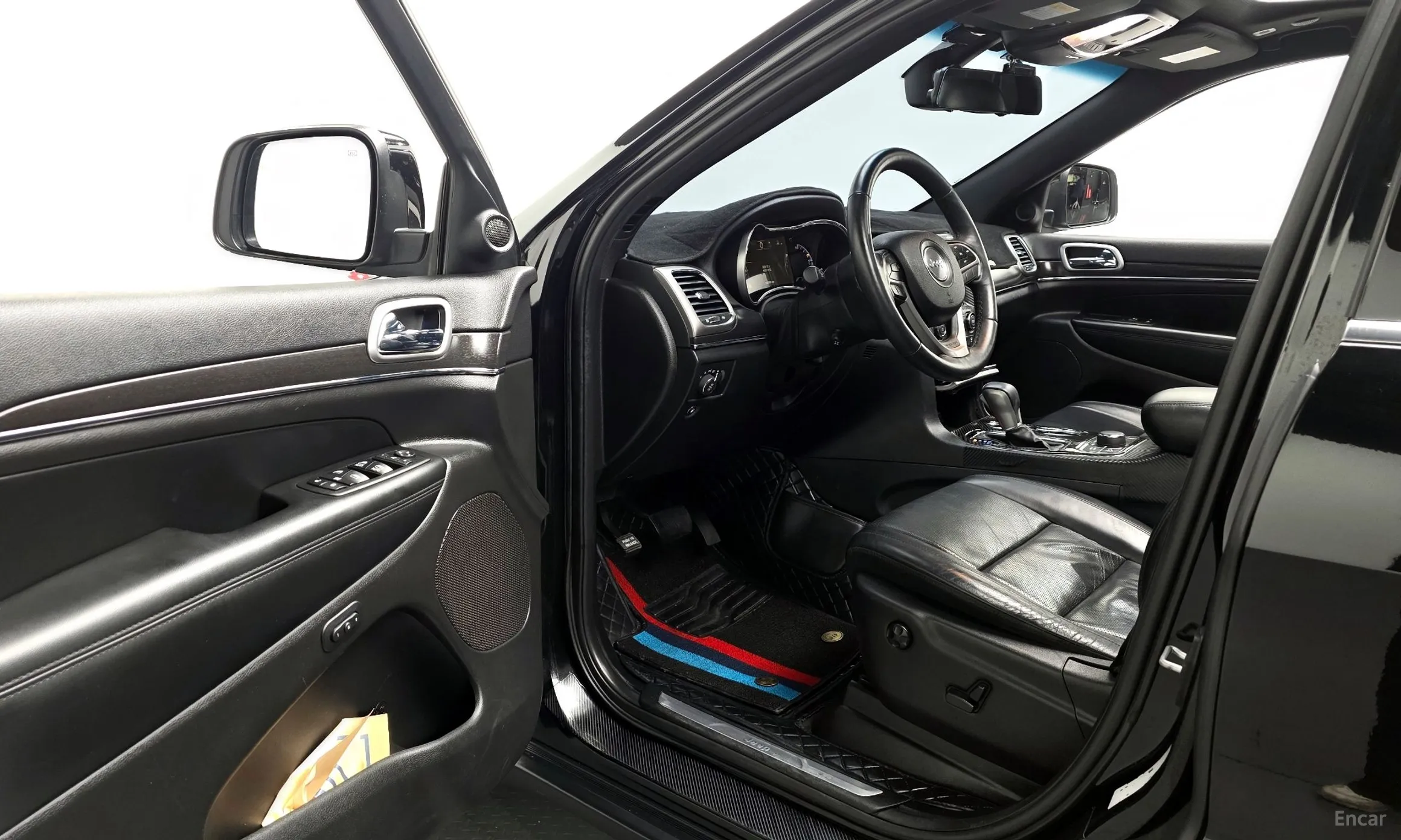 Jeep Grand Cherokee превью 10