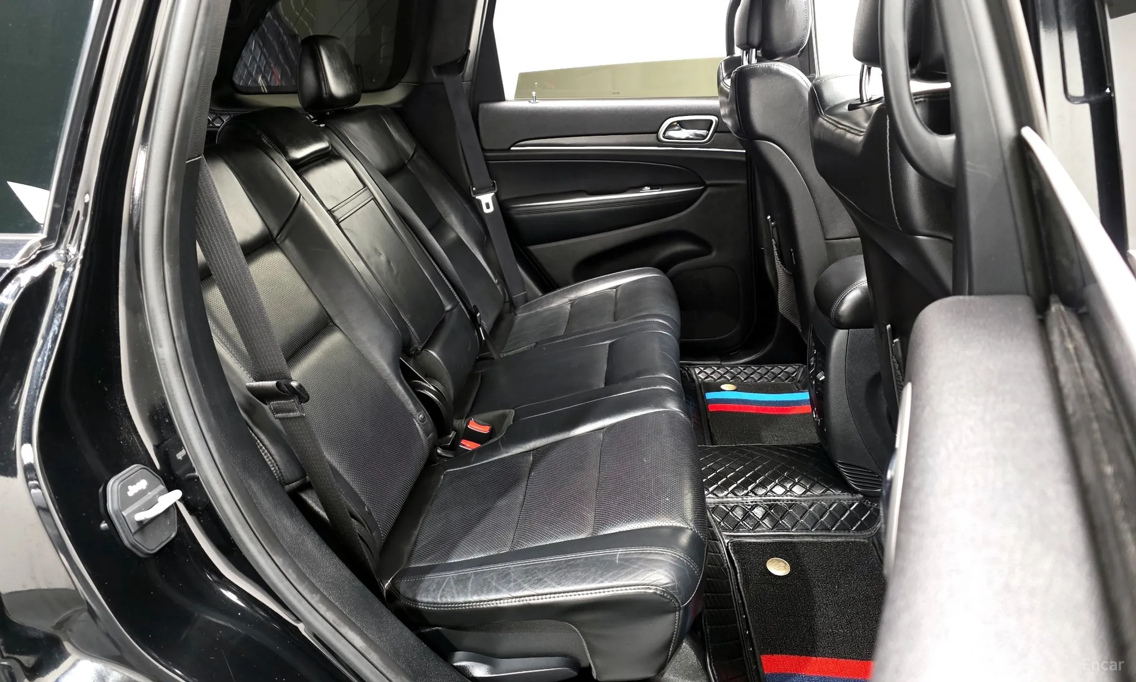 Jeep Grand Cherokee превью 12