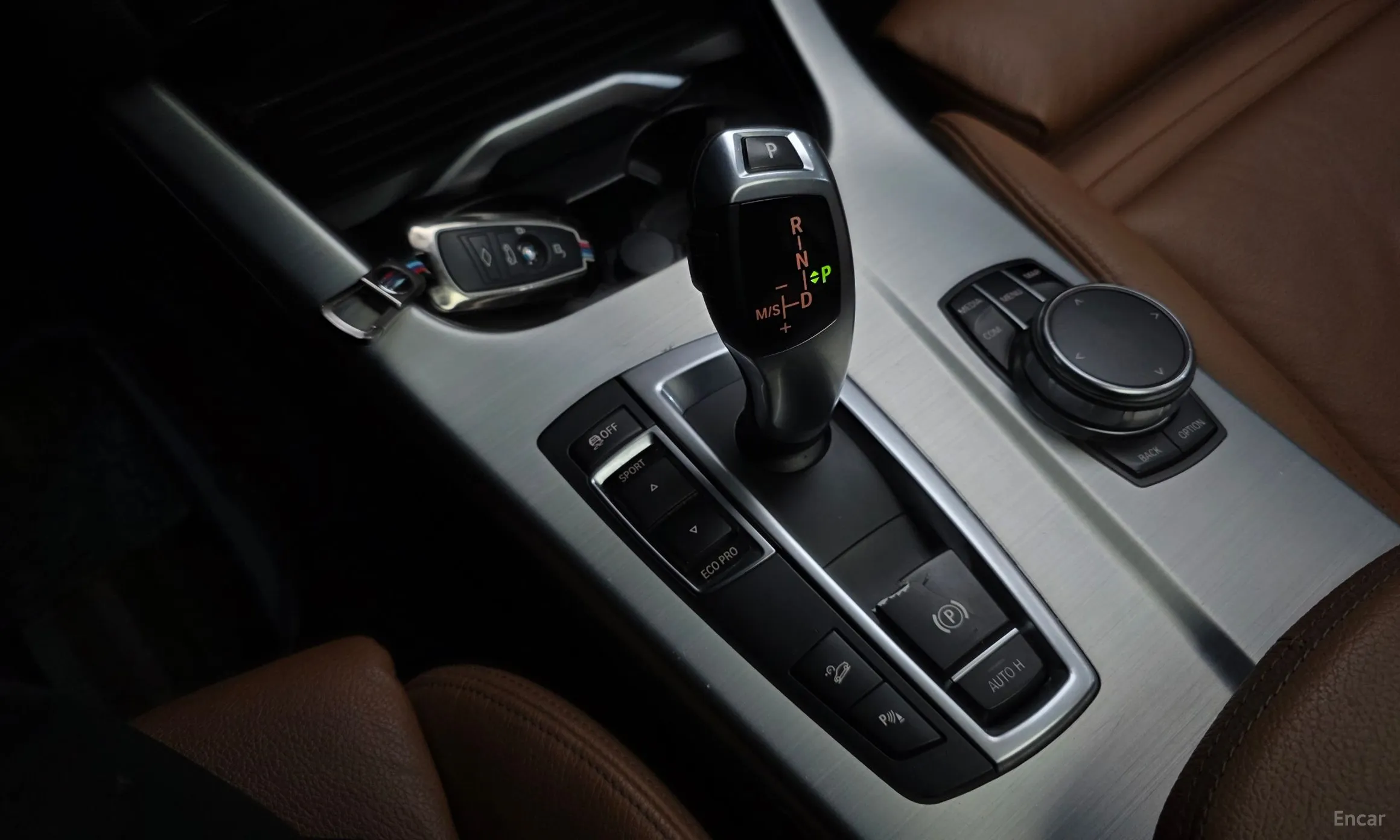 BMW X4 (F26) превью 9