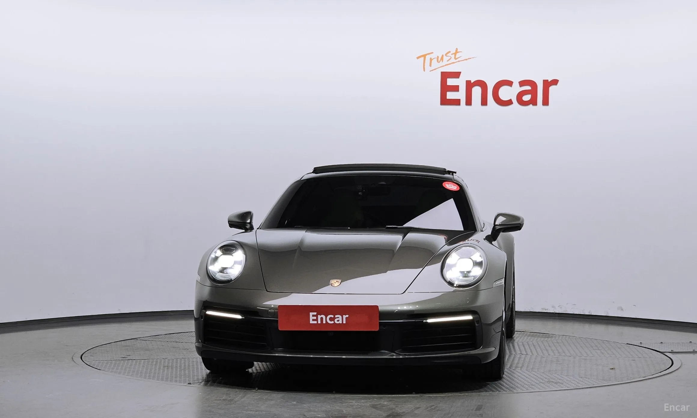 Porsche 911 (992) превью 3