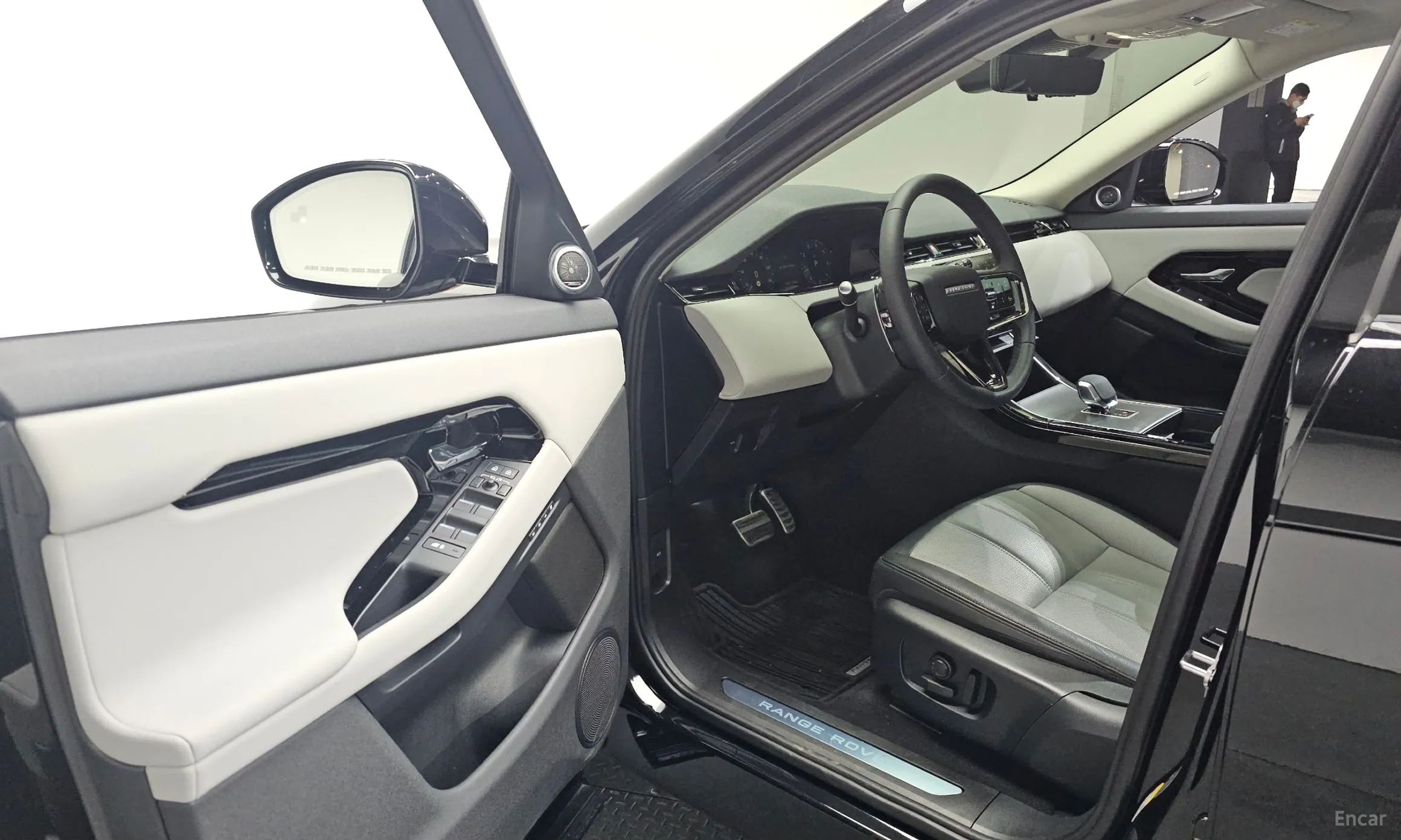 Land Rover Range Rover Evoque 2nd Generation превью 11