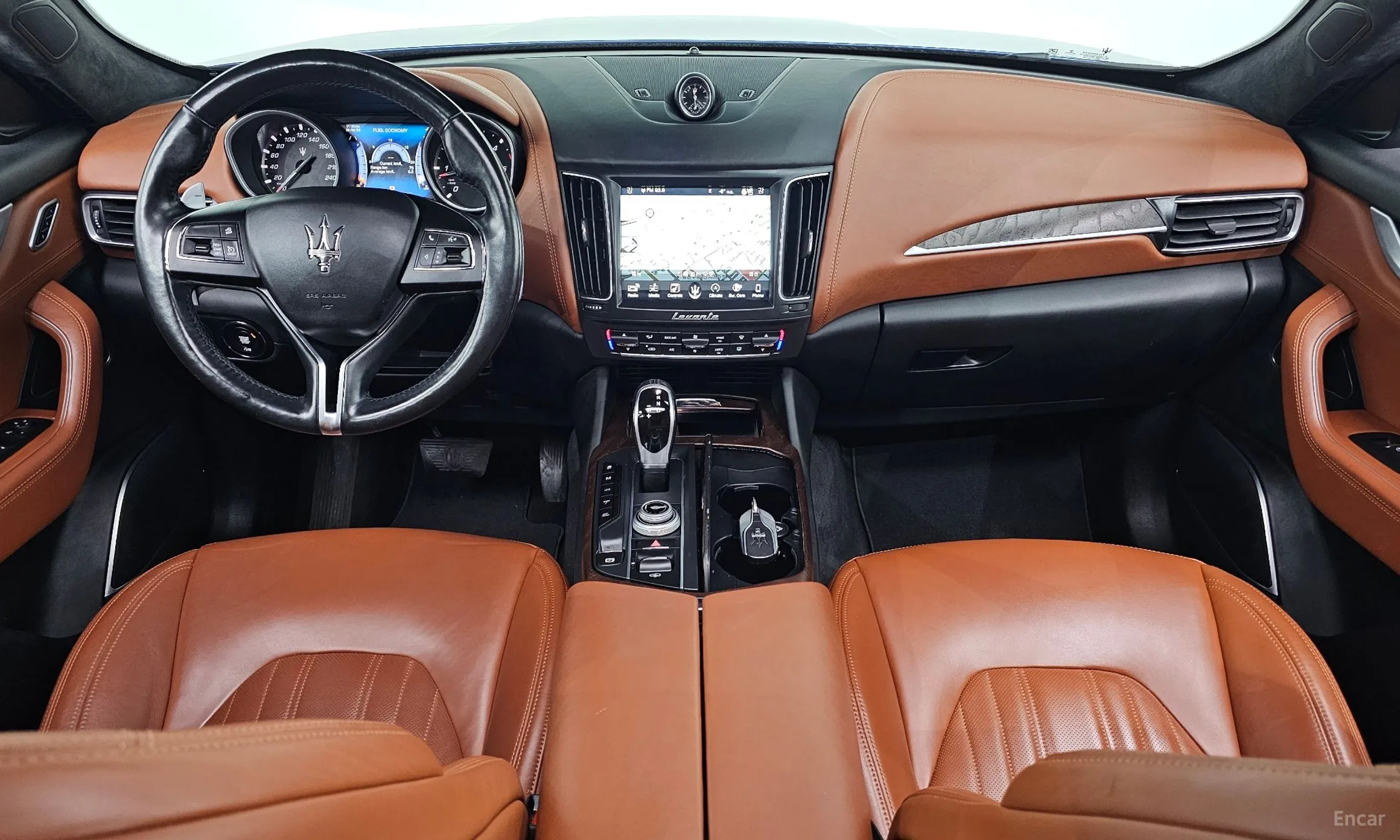 Maserati Levante превью 7