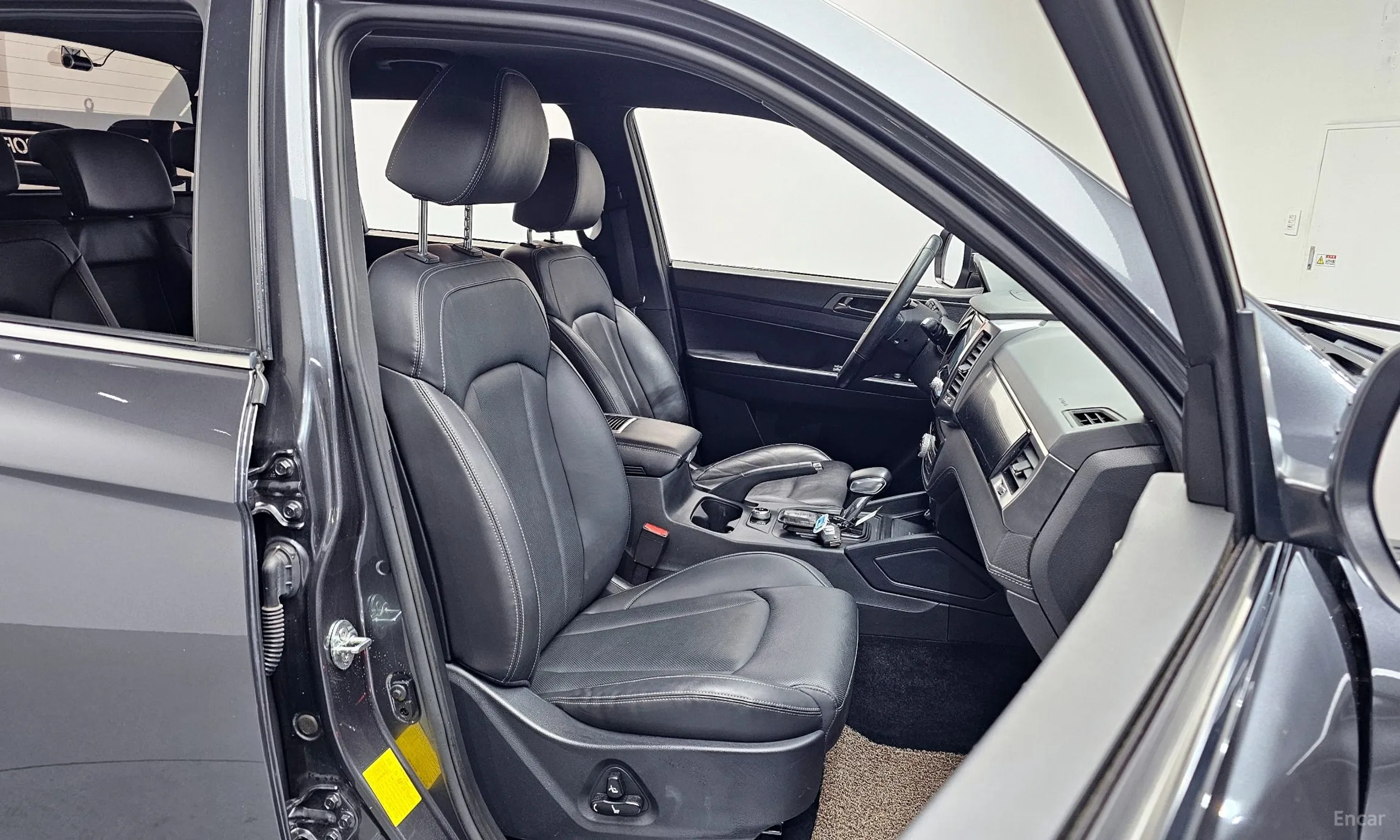 KG Mobility (SsangYong) Rexton Sports Khan превью 12