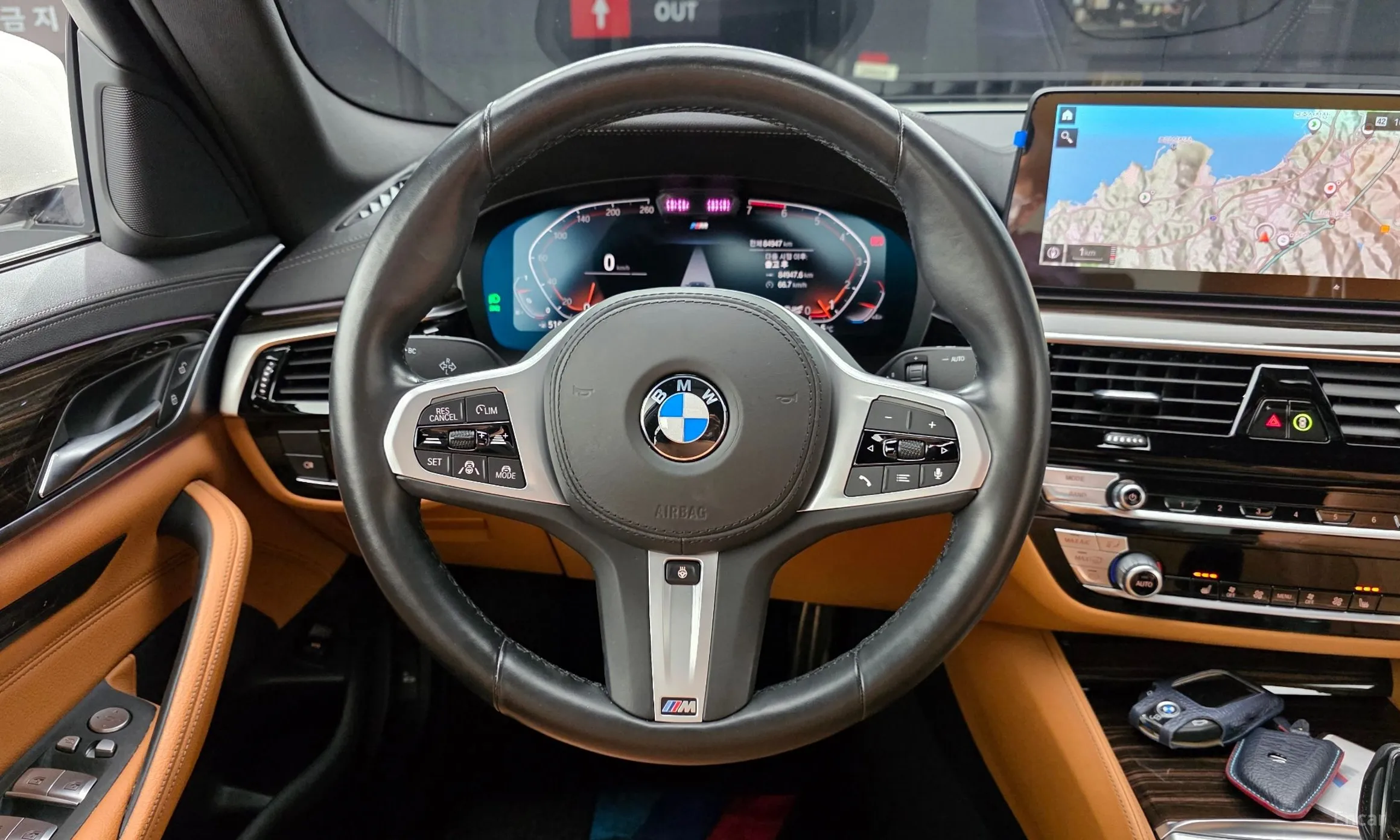 BMW 5 Series (G30) превью 13