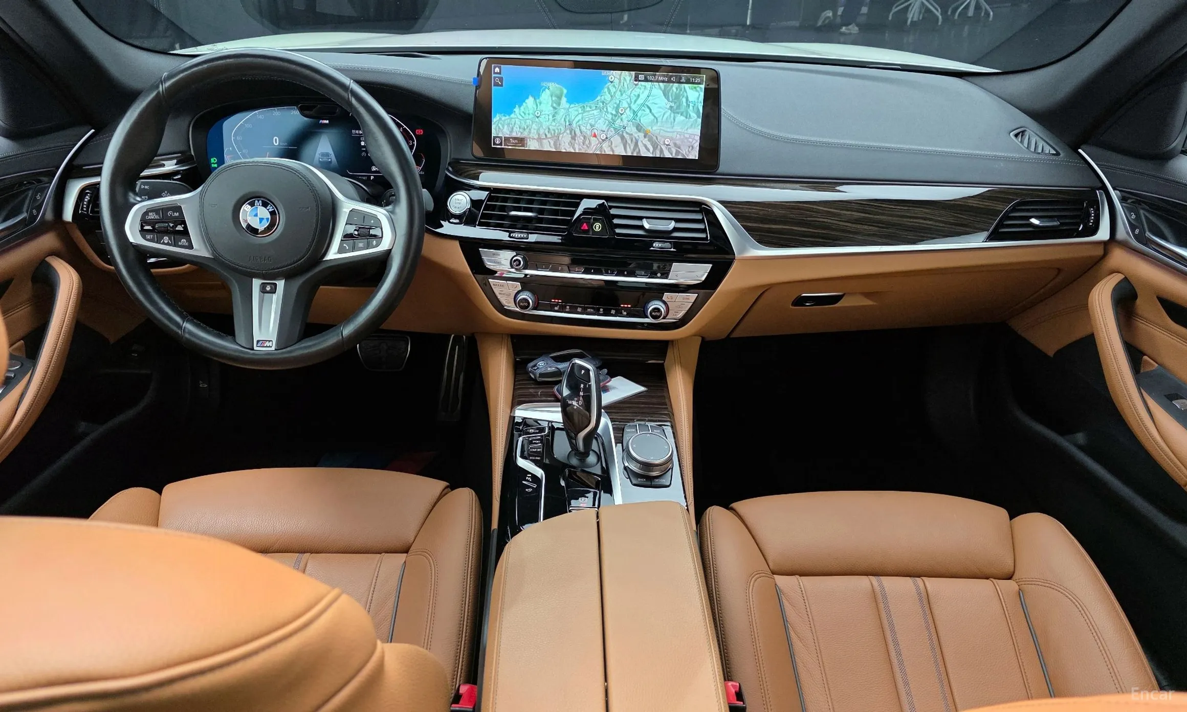 BMW 5 Series (G30) превью 7