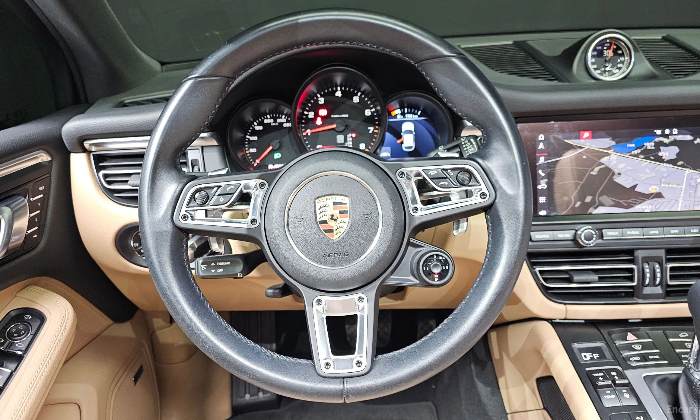 Porsche Macan превью 14