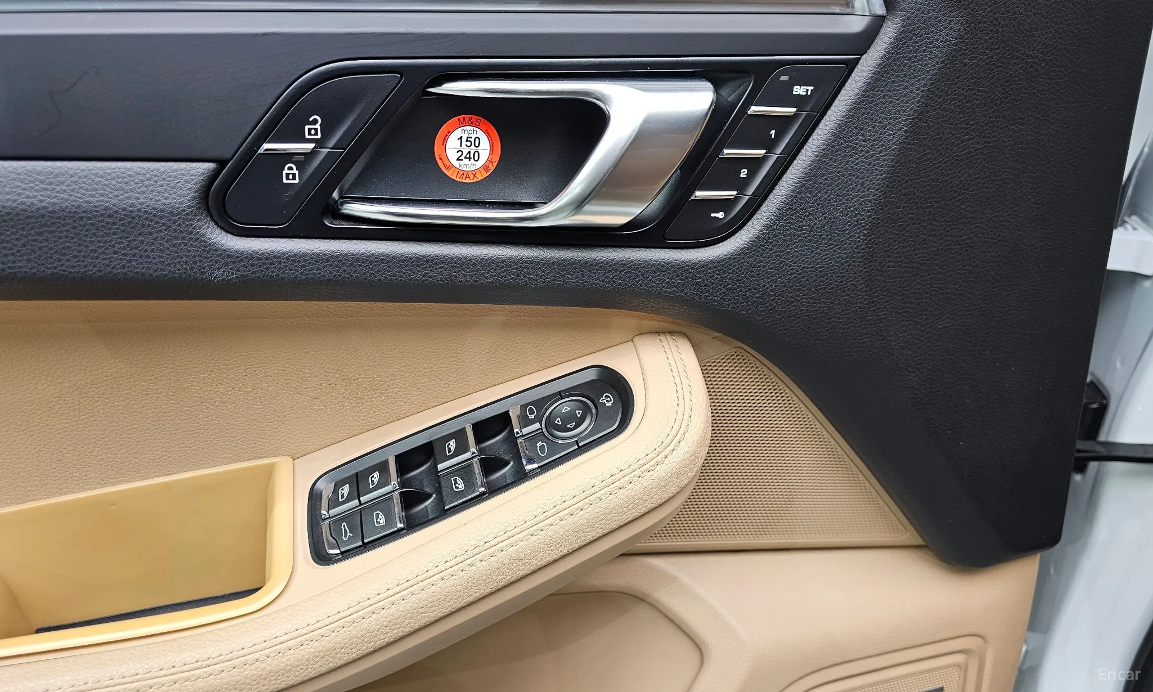 Porsche Macan превью 17