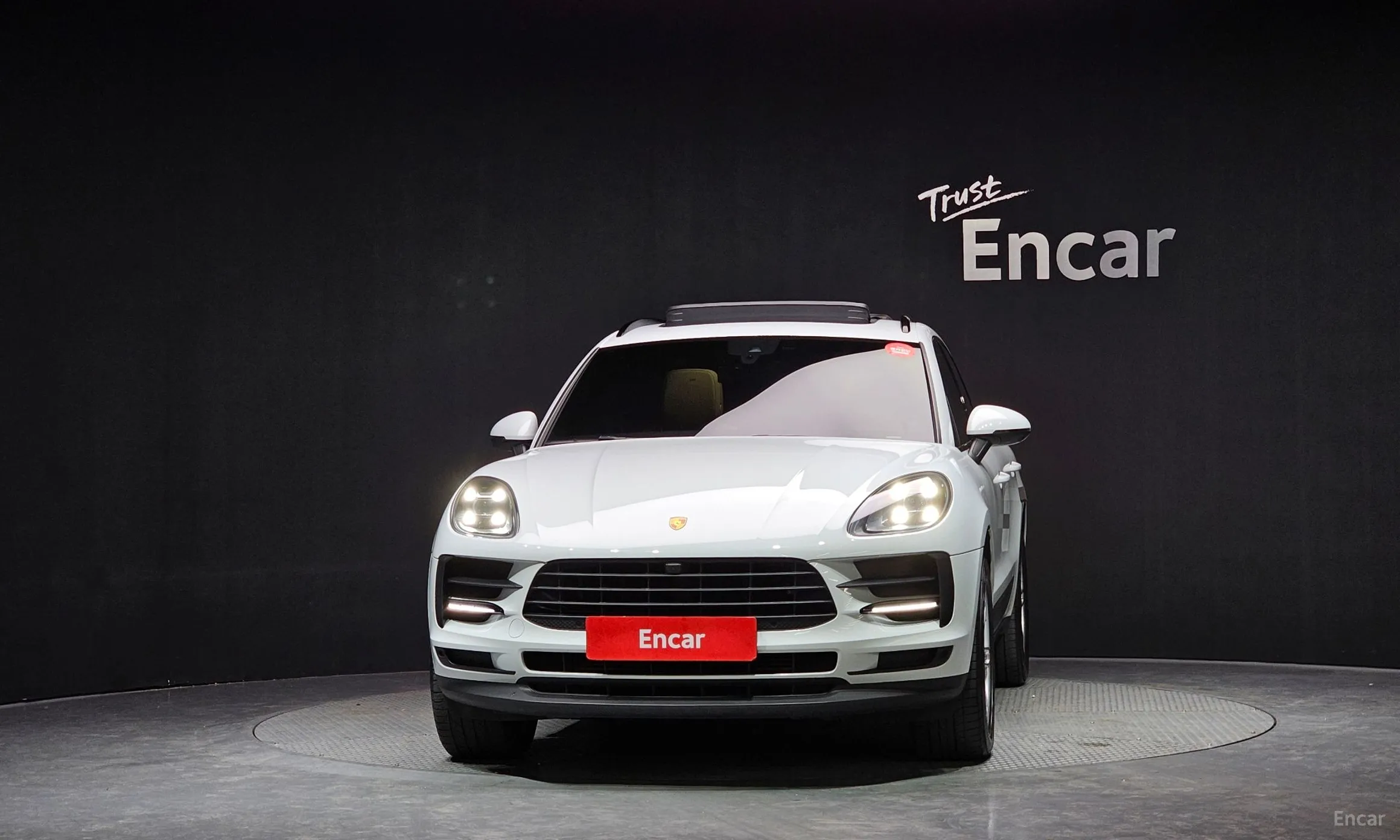Porsche Macan превью 3