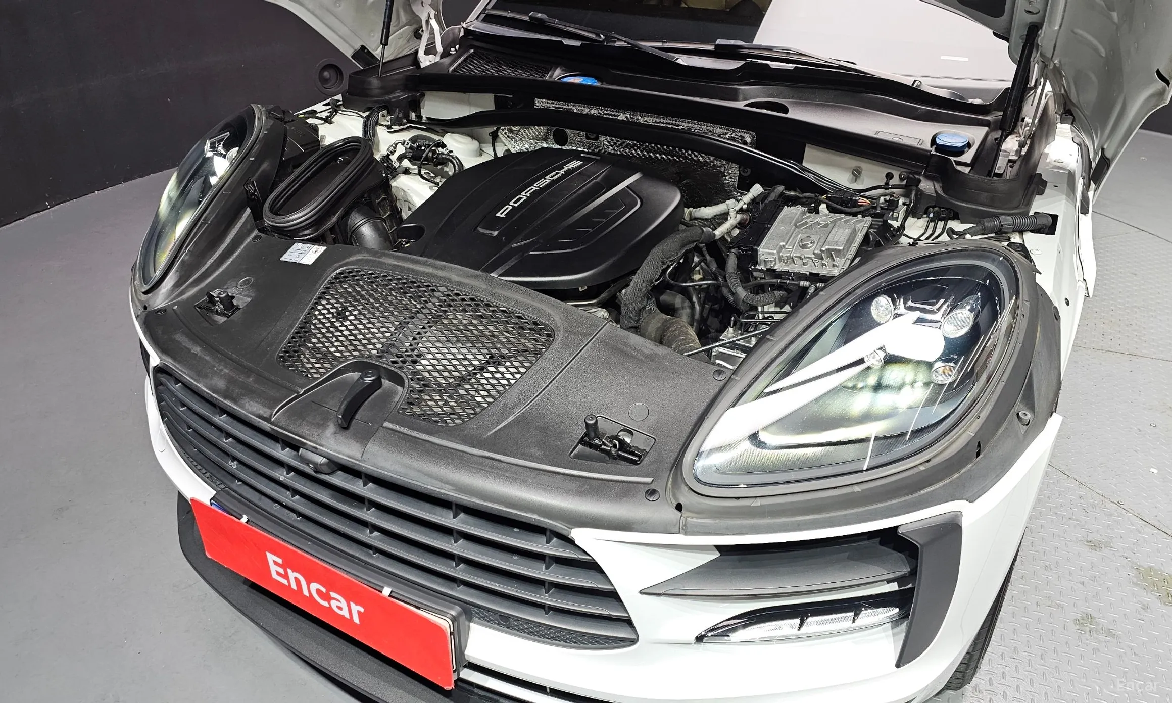Porsche Macan превью 6