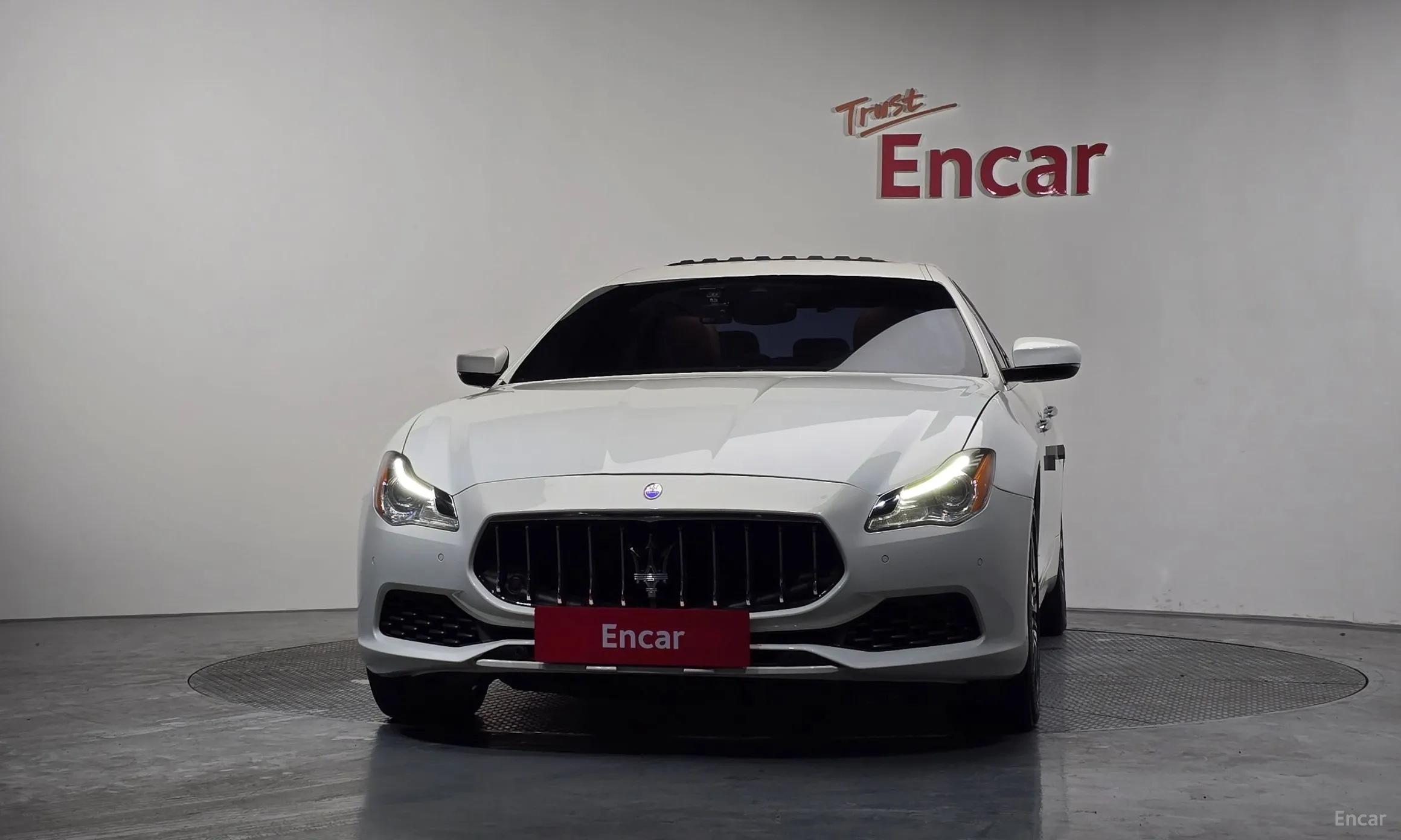 Maserati Quattroporte превью 3
