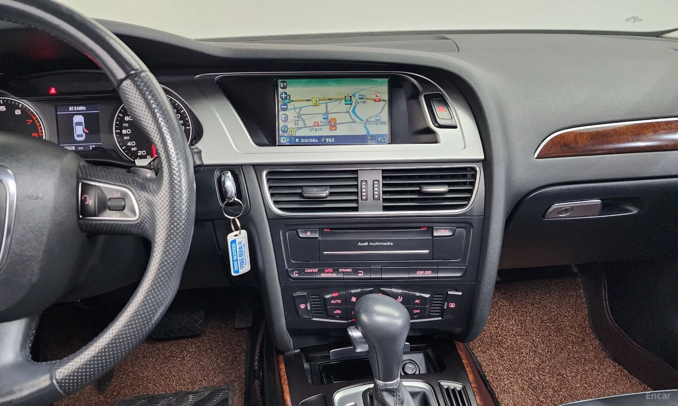 Audi New A4 превью 14