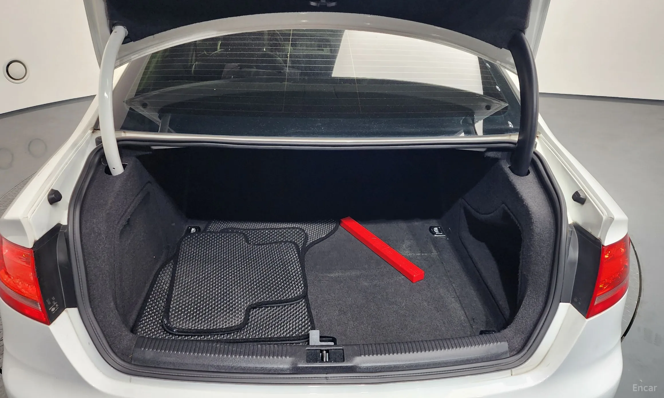 Audi New A4 превью 20