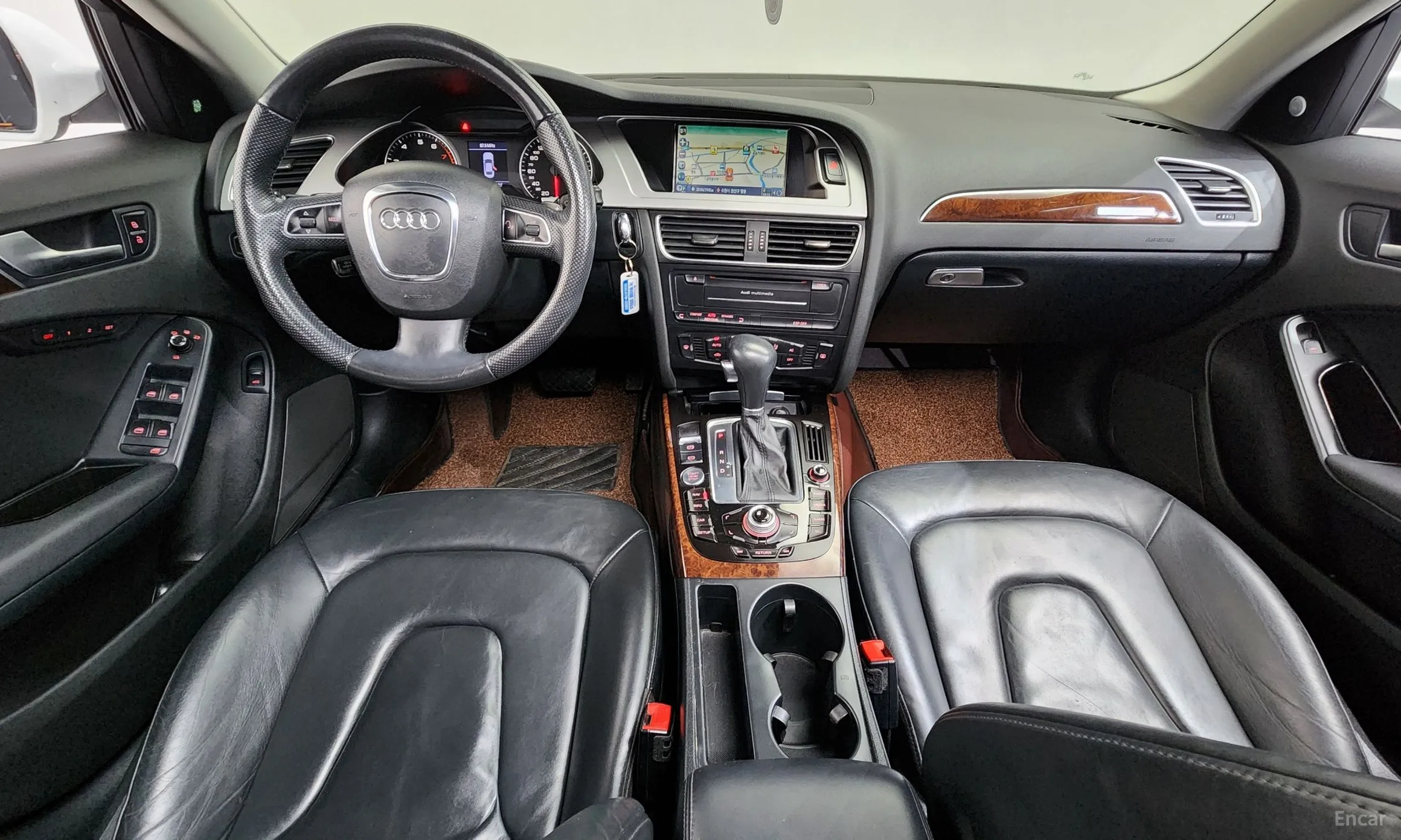 Audi New A4 превью 7