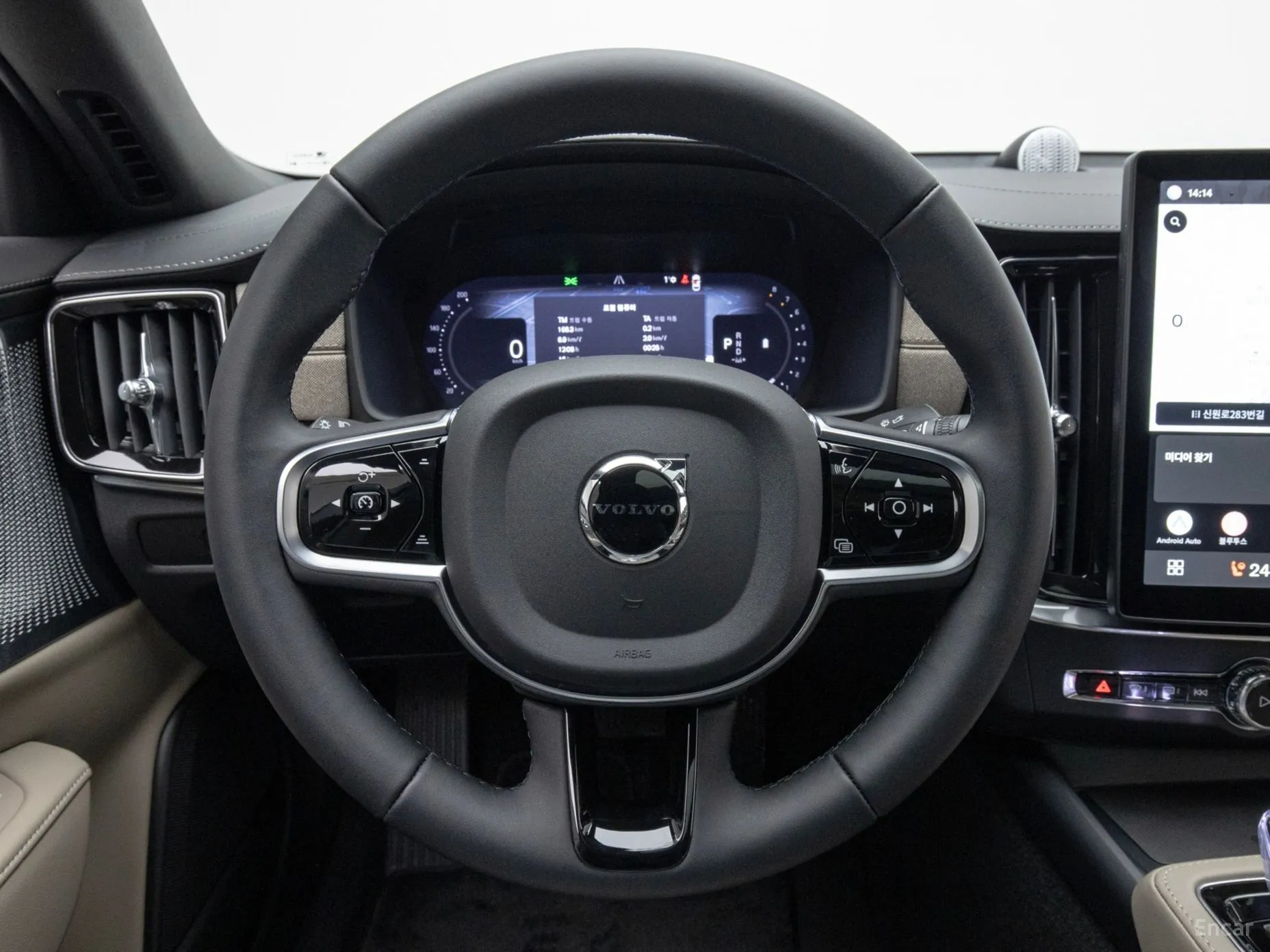 Volvo S90 превью 11